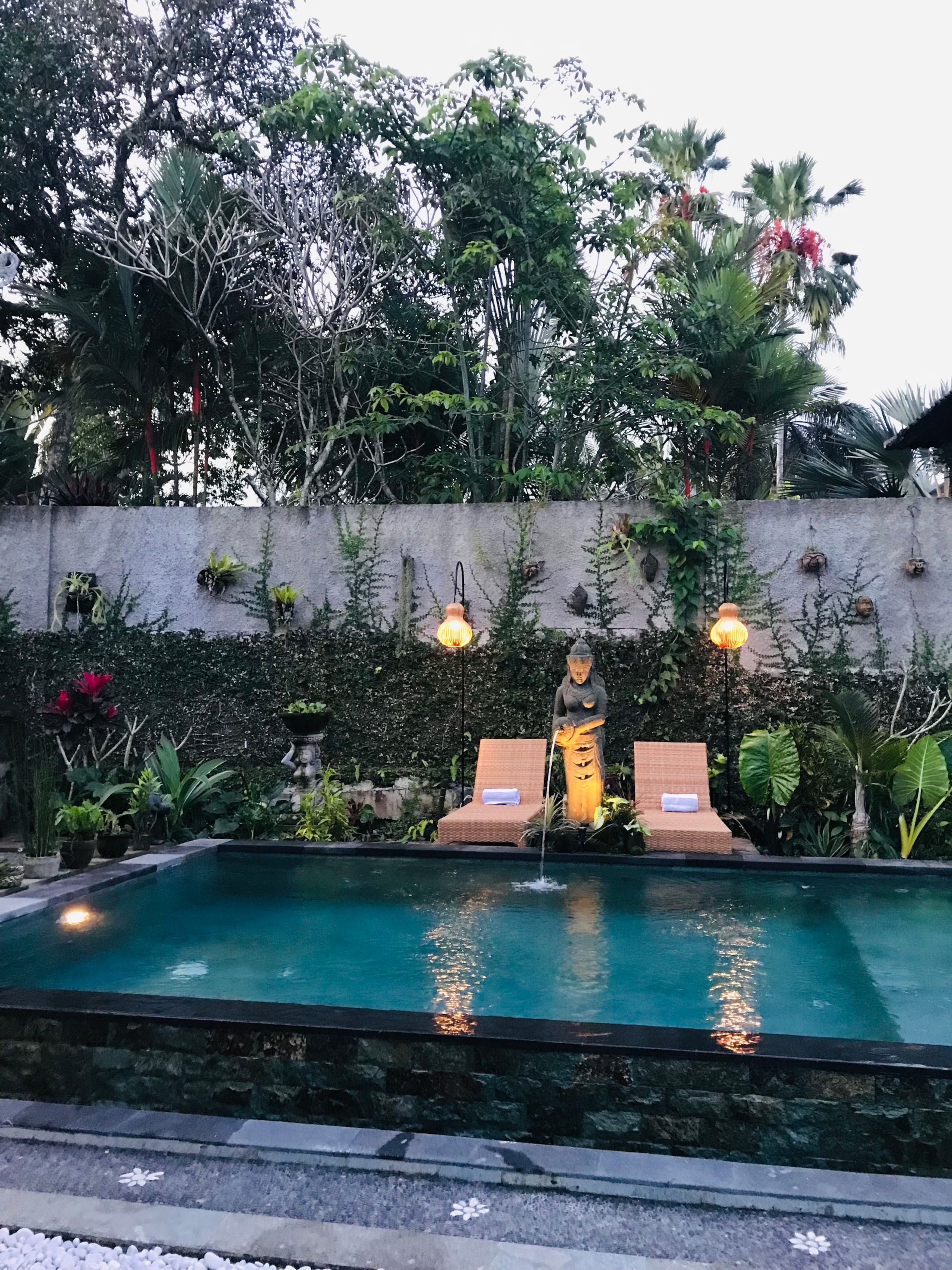 The Lili Garden 16