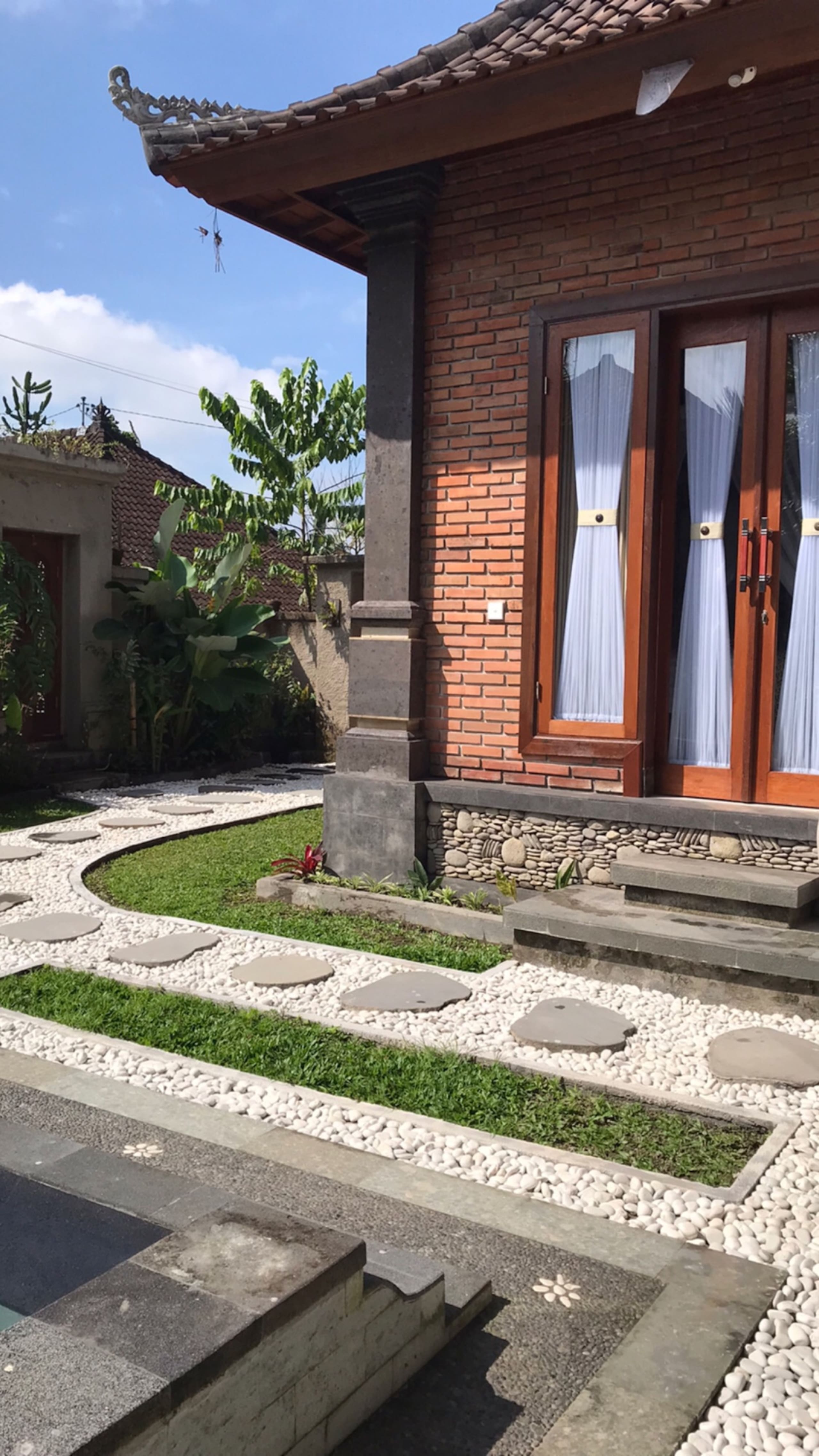 The Lili Garden 11