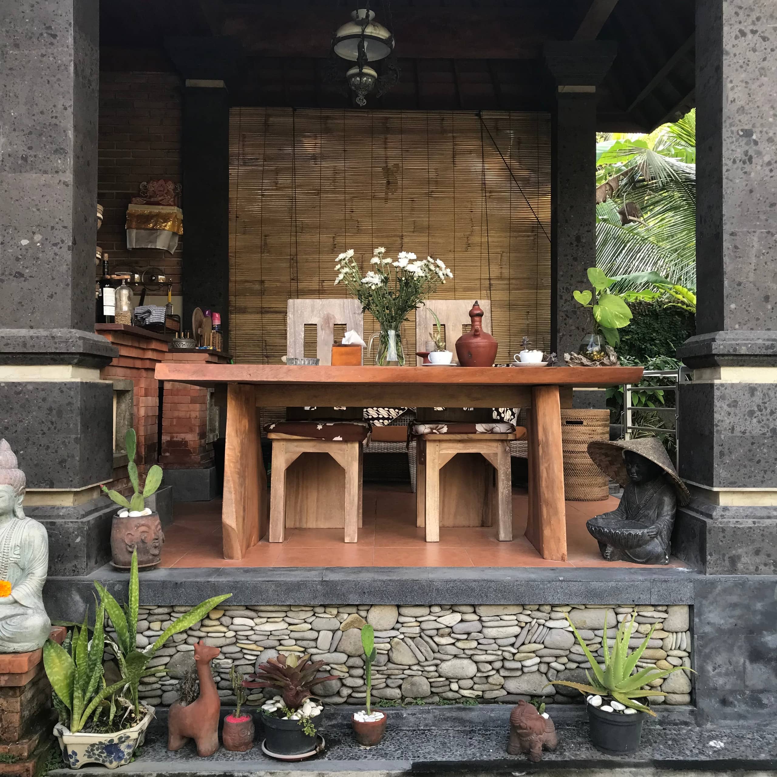 The Lili Garden 8