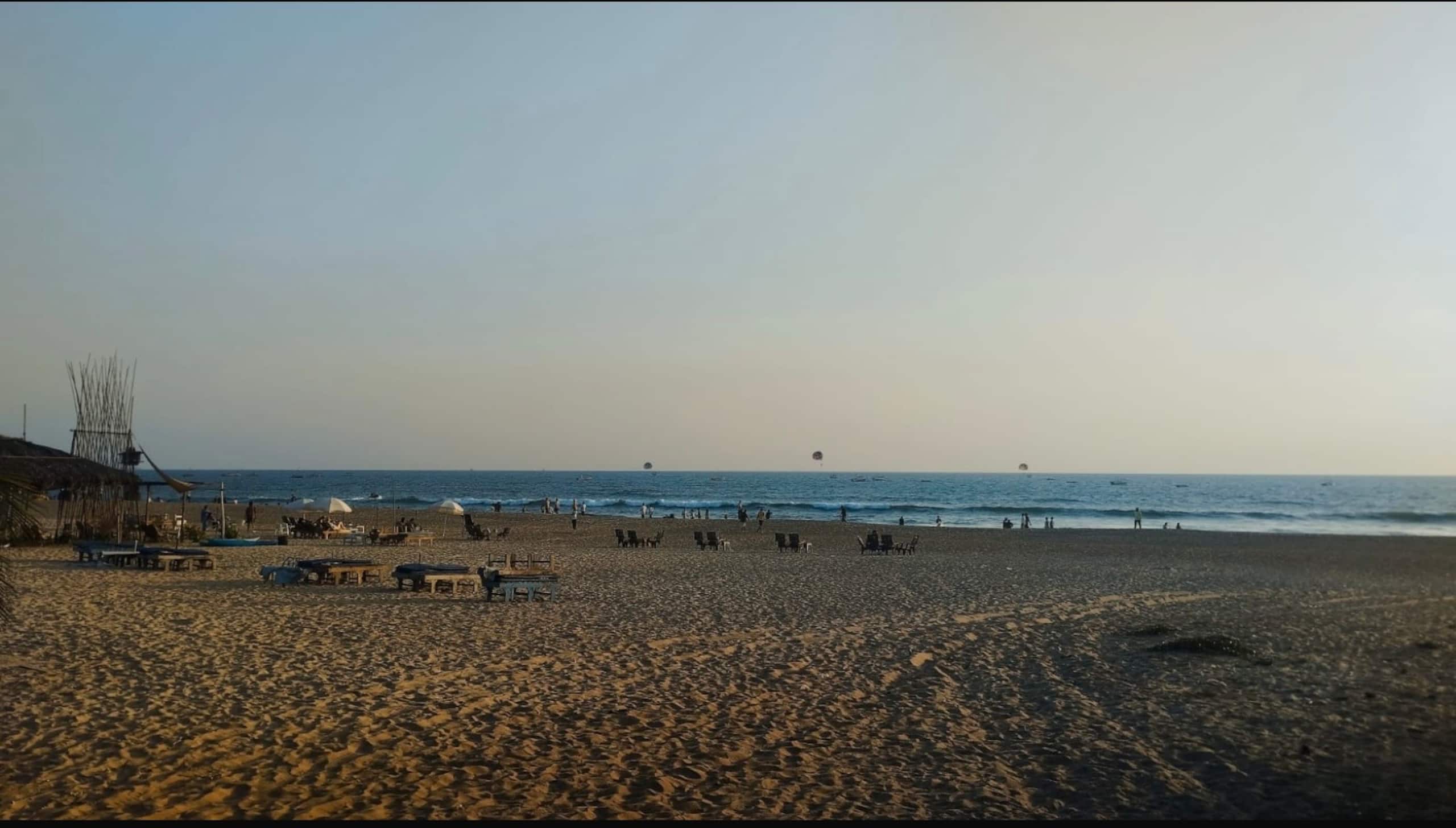 Affordable stay for a group at Baga Beach 26