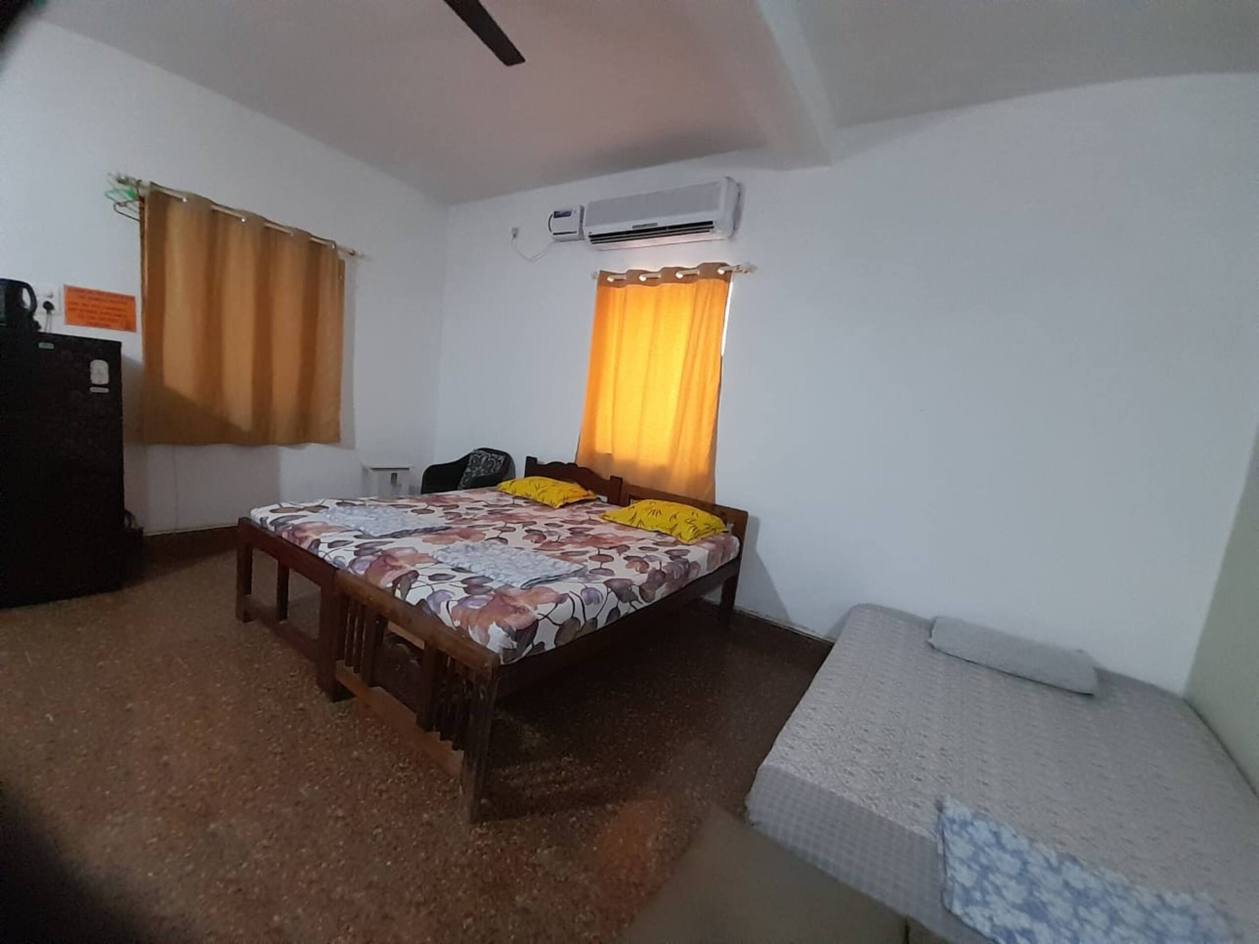 Affordable stay for a group at Baga Beach 18