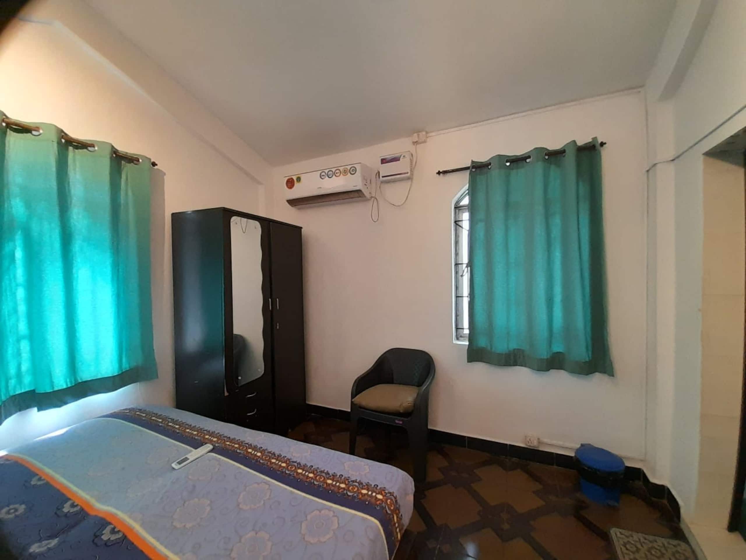 Affordable stay for a group at Baga Beach 12