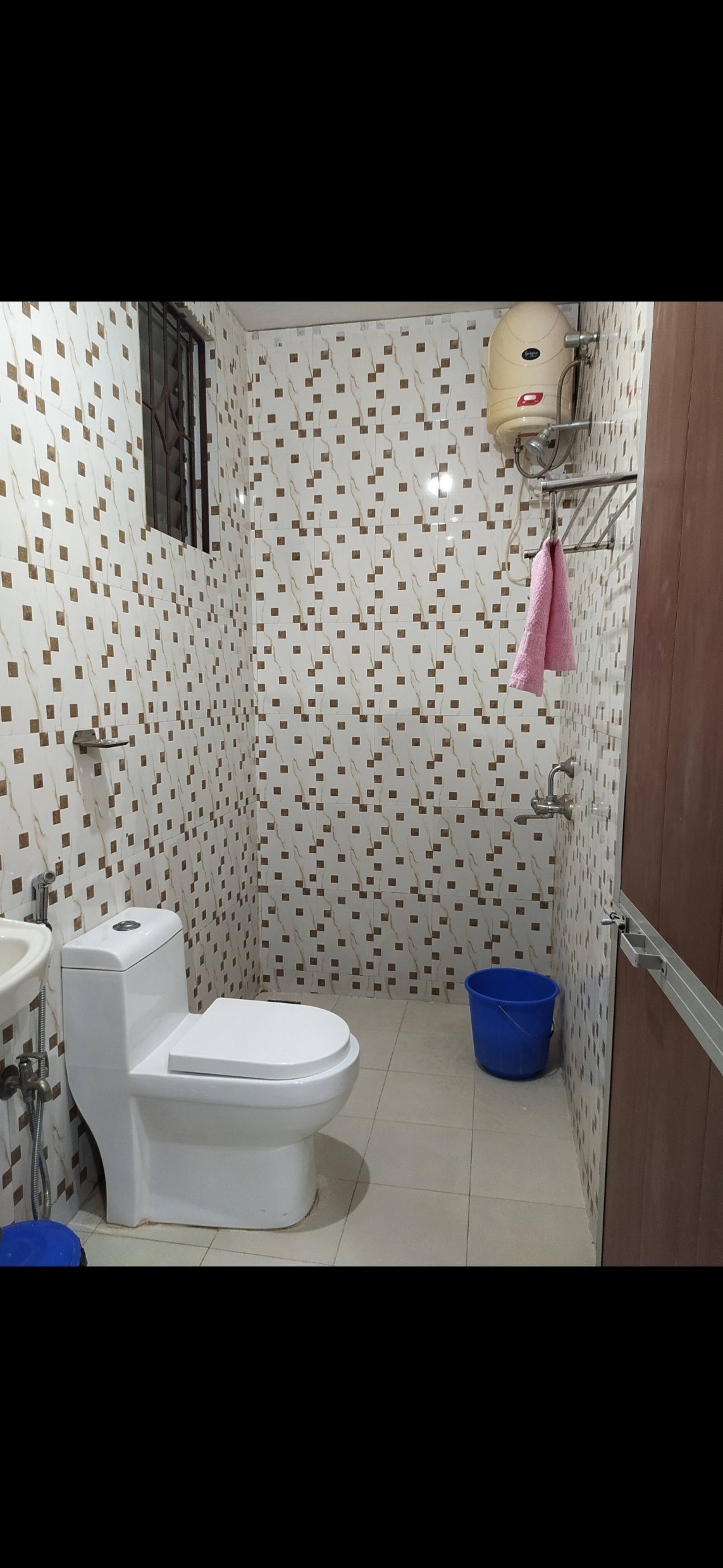 Affordable stay for a group at Baga Beach 19