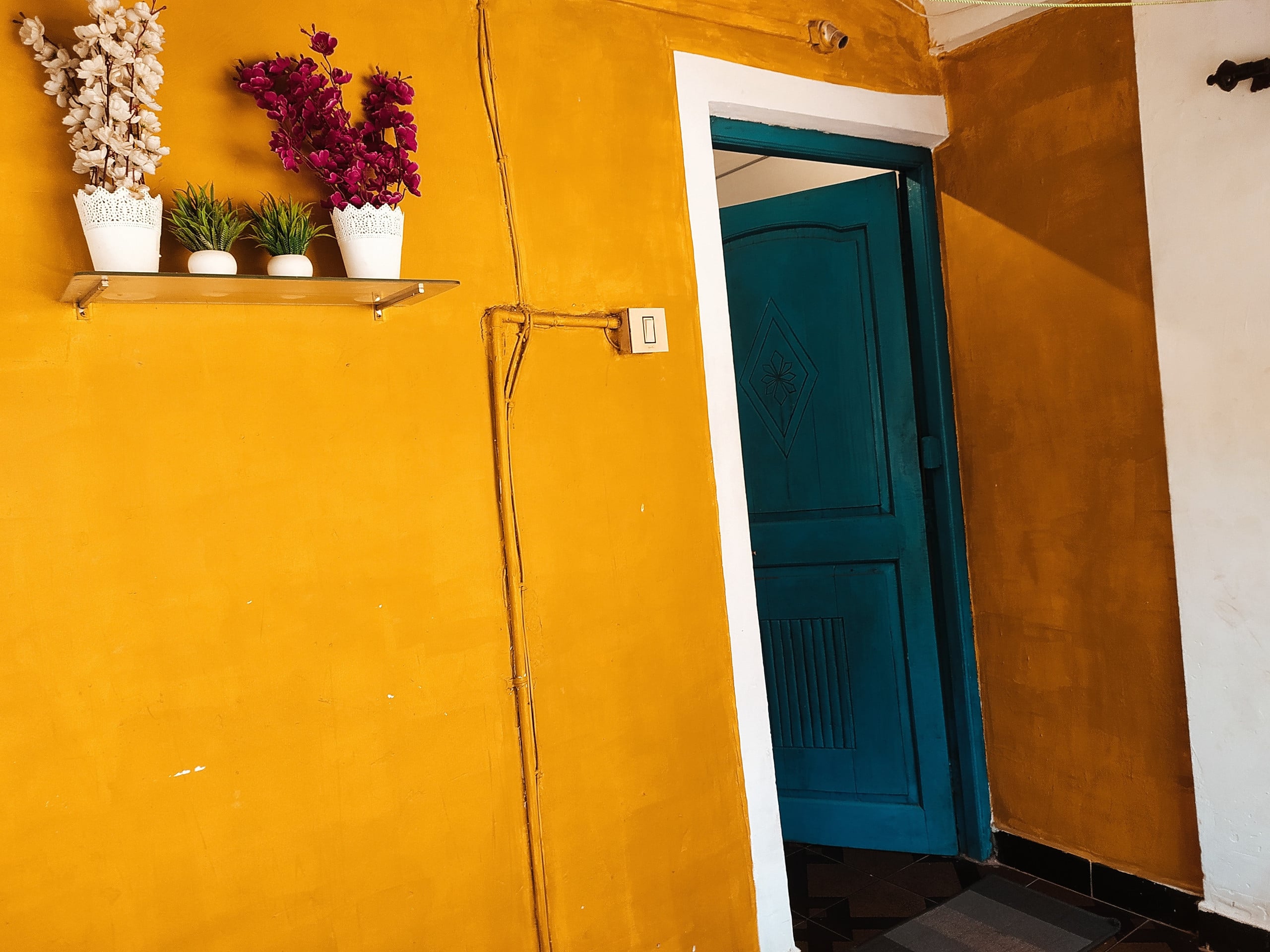 Affordable stay for a group at Baga Beach 20