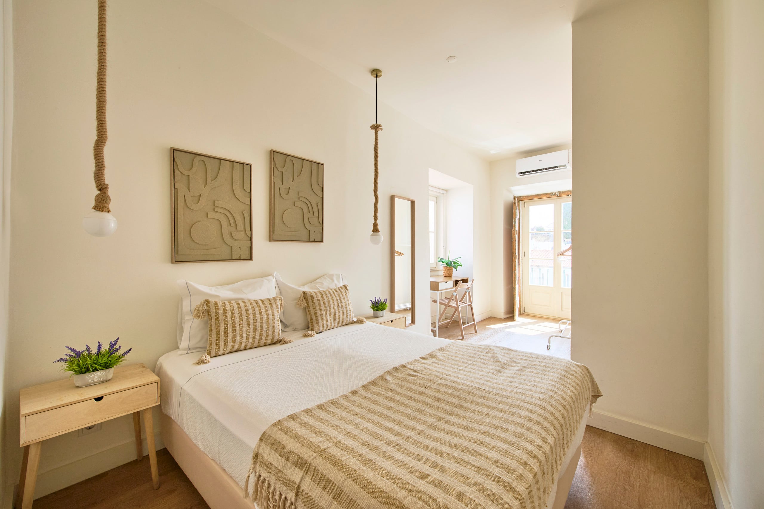 Alfama Village with Air Conditioning, Door 12 2
