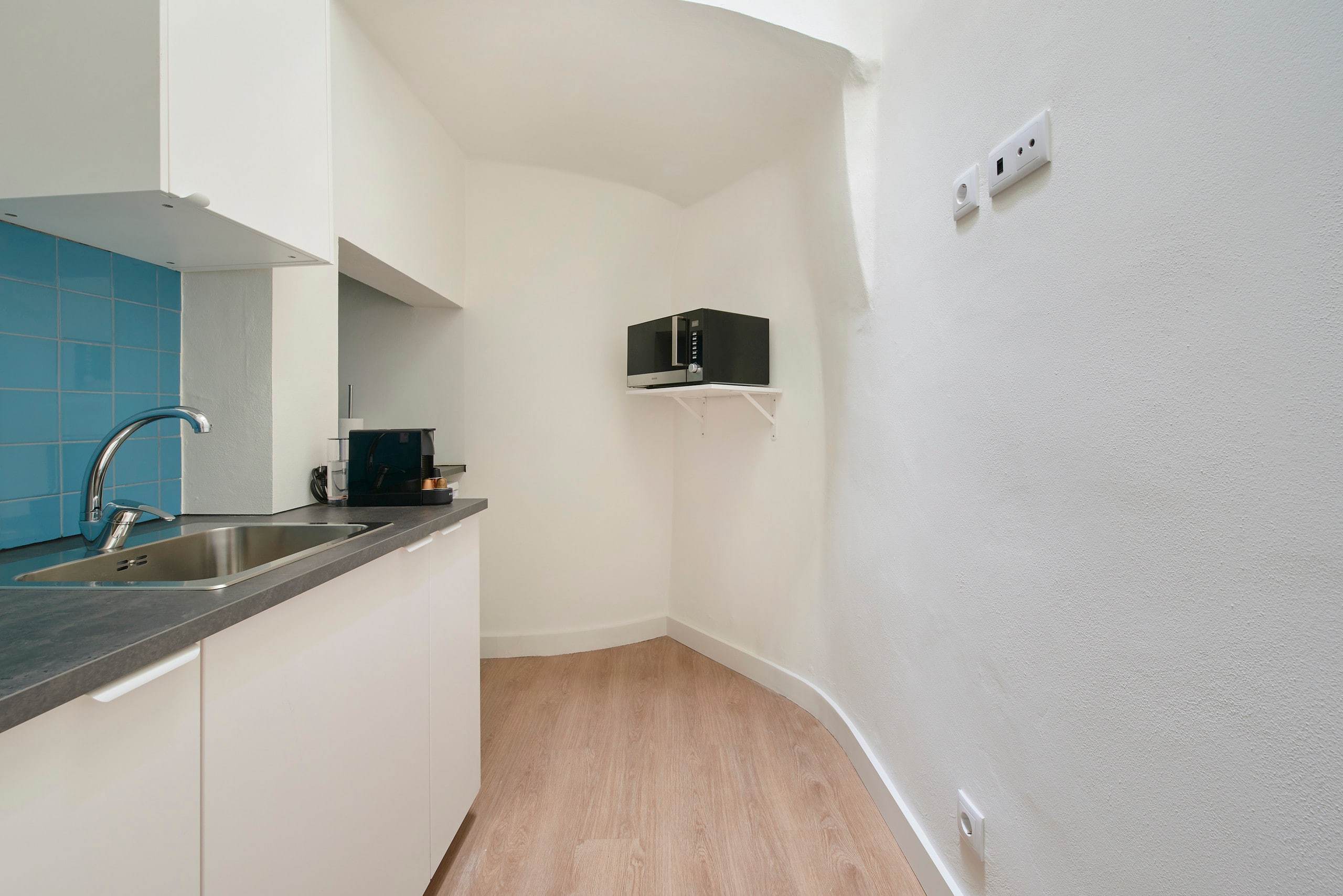Alfama Village with Air Conditioning, Door 12 12