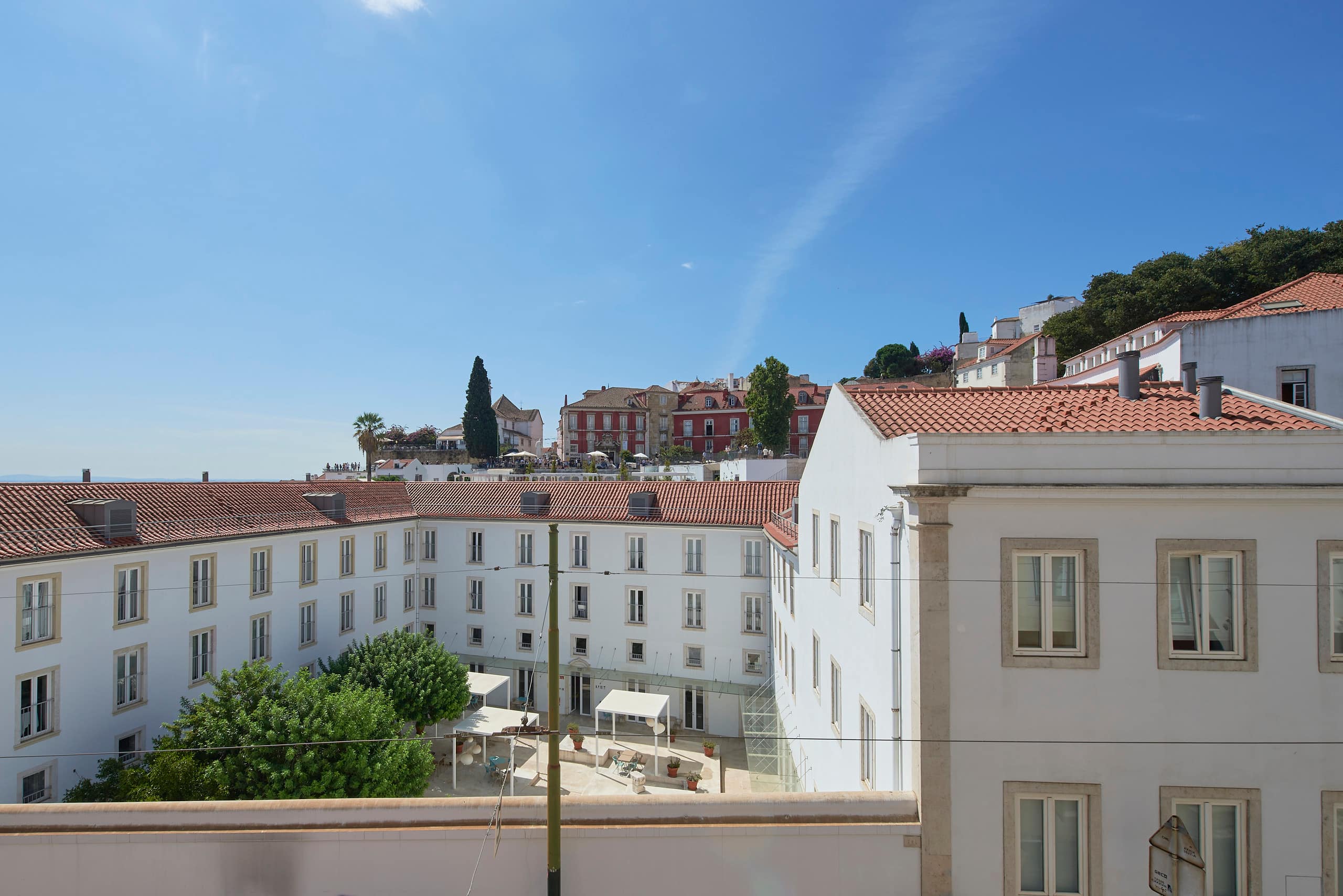 Alfama Village with Air Conditioning, Door 12 40
