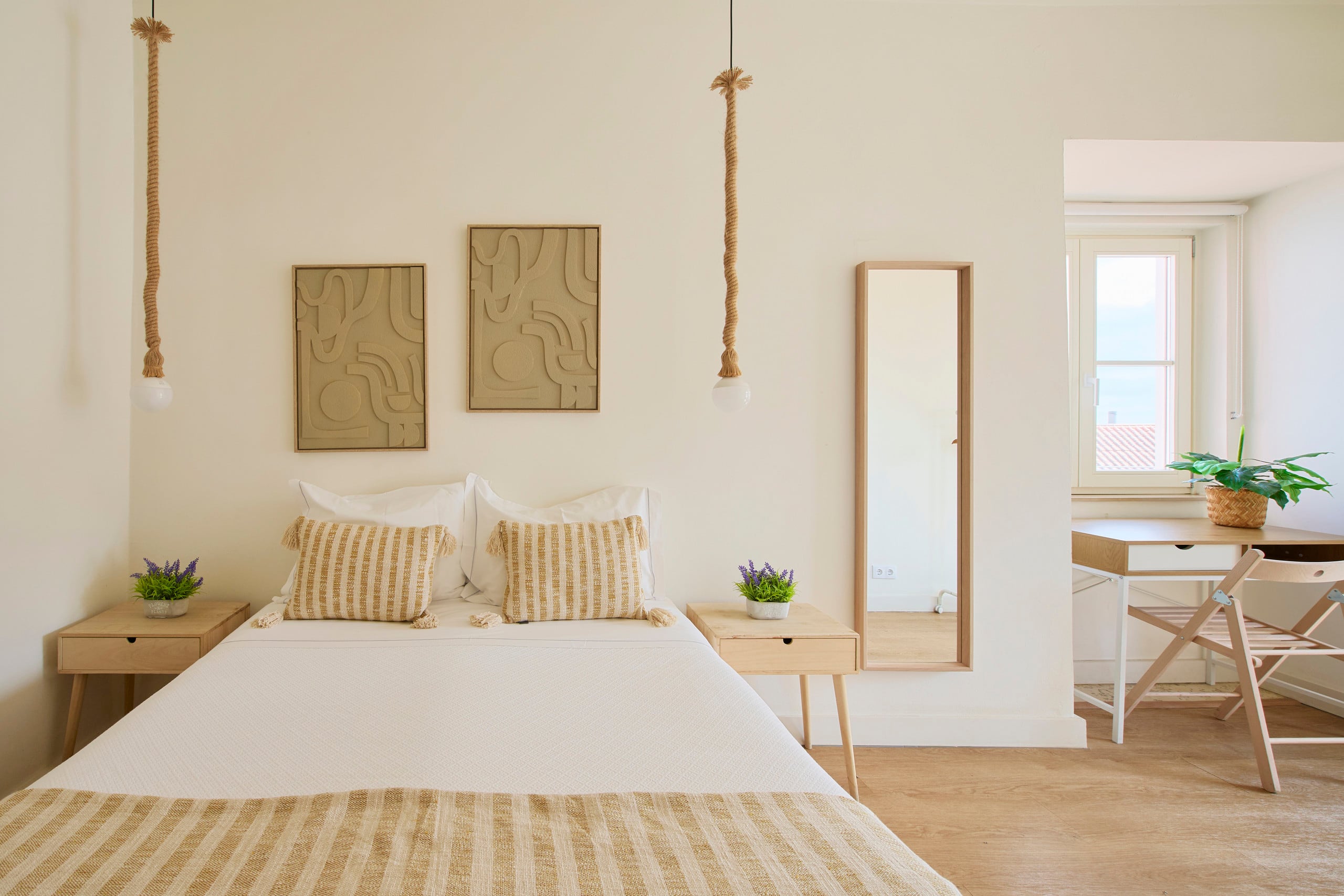 Alfama Village with Air Conditioning, Door 12 24