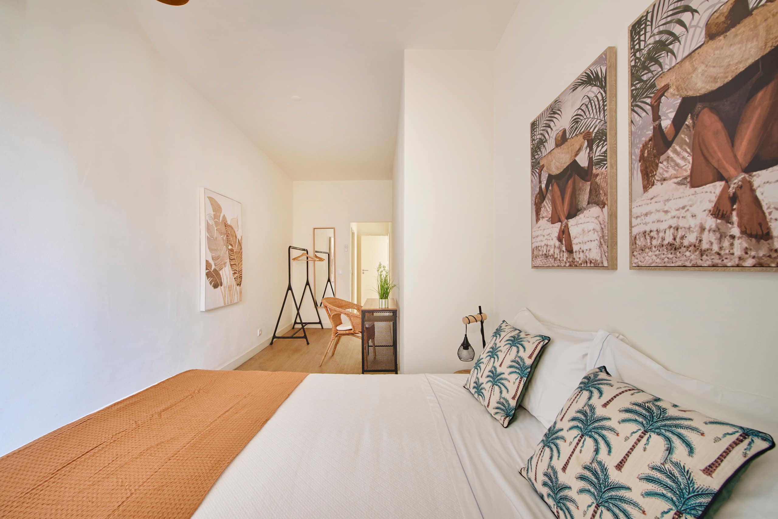 Alfama Village with Air Conditioning, Door 12 17