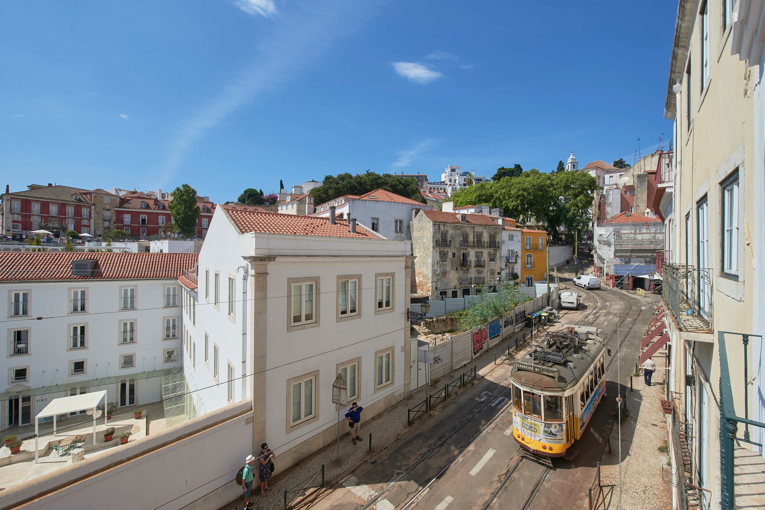 Alfama Village with Air Conditioning, Door 12 39