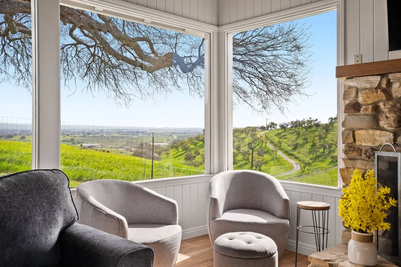 Paso Robles Wine Country Stay, Pool and Views 9