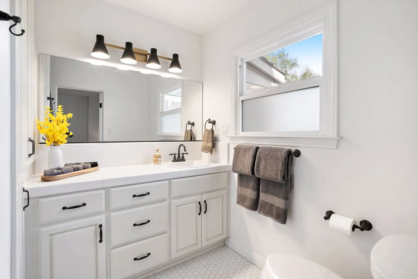 Paso Robles Wine Country Stay, Pool and Views 14