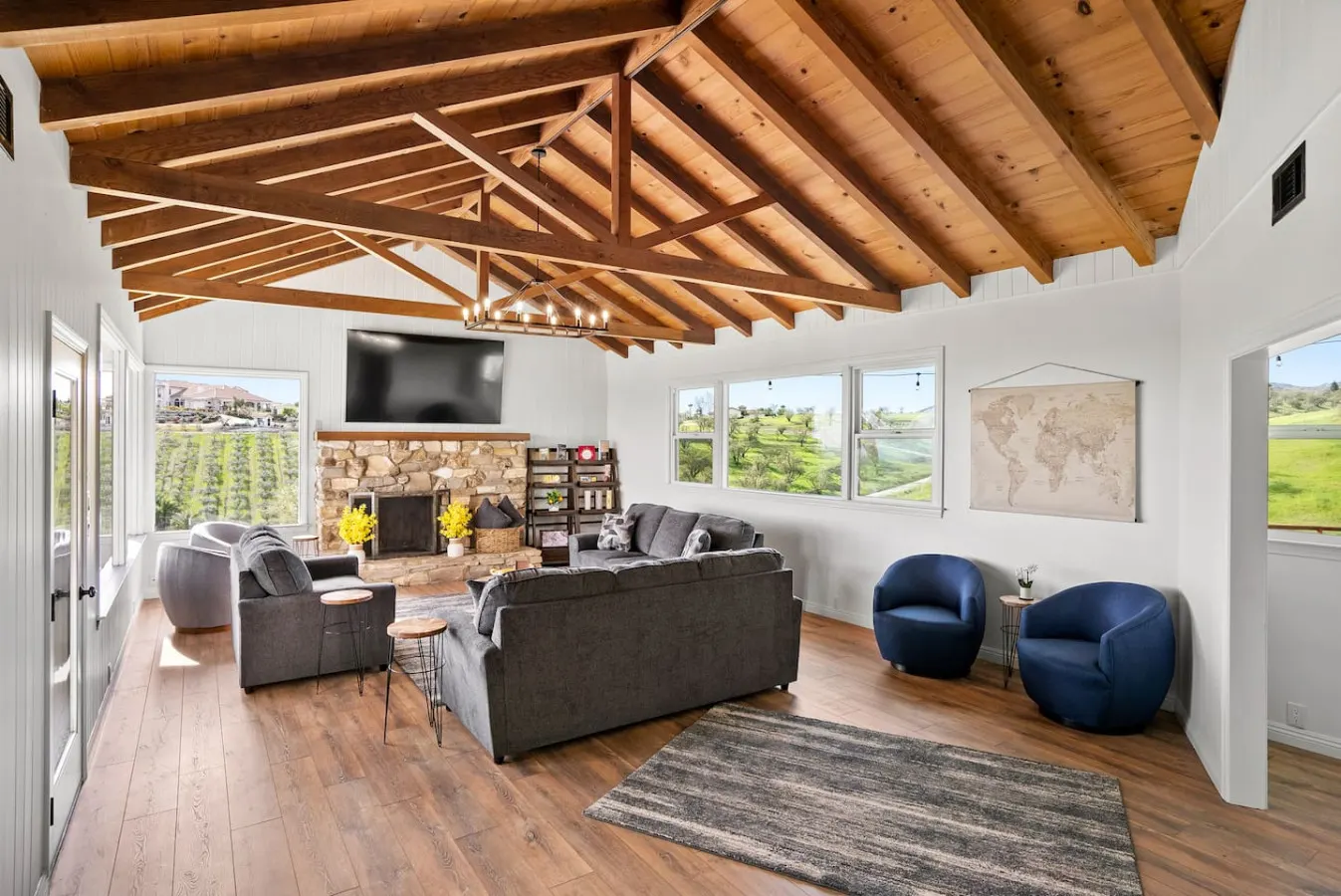 Paso Robles Wine Country Stay, Pool and Views 6