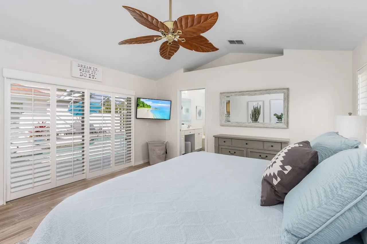 Relaxation & Sunshine at Casa Del Sol Pool Villa in Briarwood 18