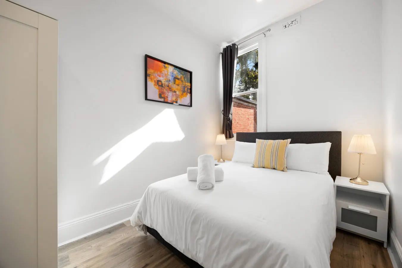 Lume Outlook—A Well-connected Balcony Stay 10