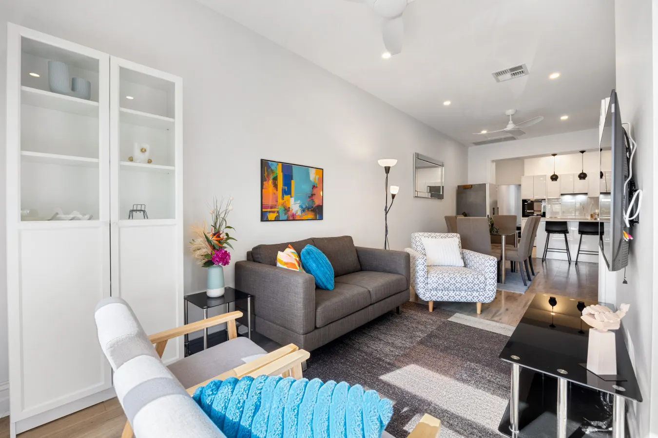 Lume Outlook—A Well-connected Balcony Stay 6