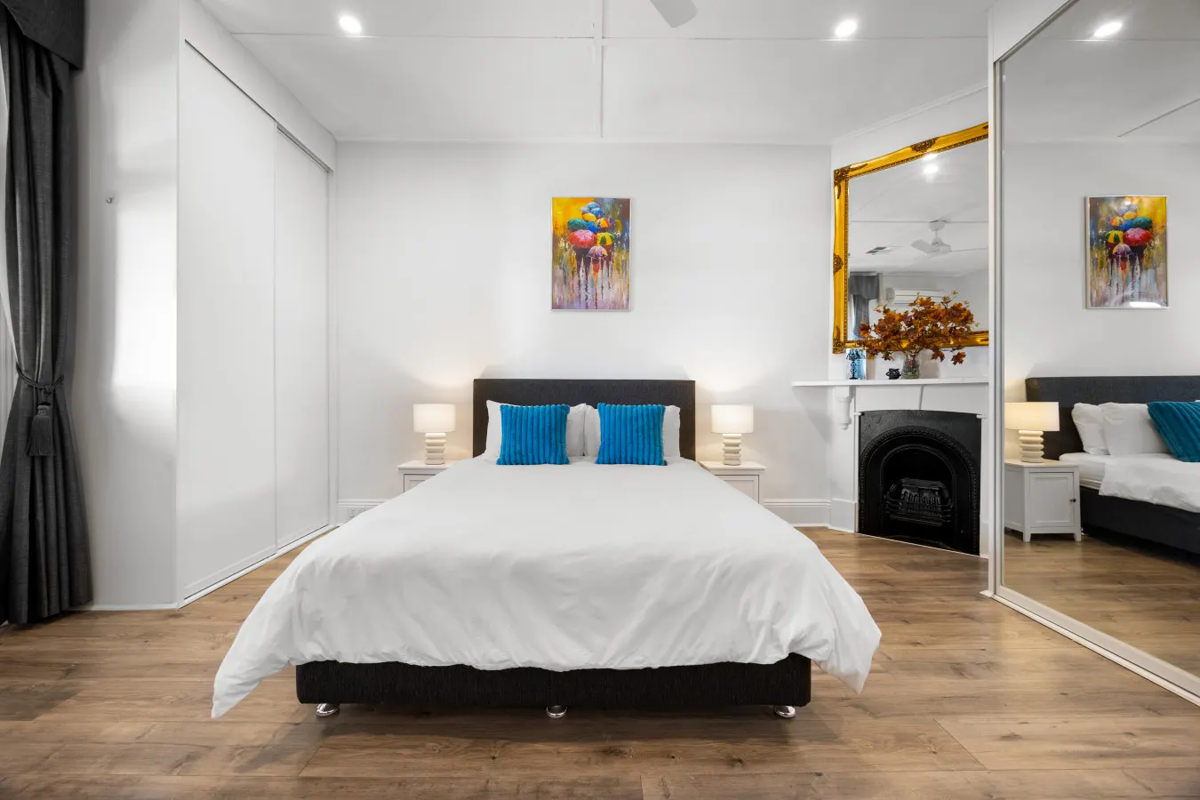 Lume Outlook—A Well-connected Balcony Stay 7