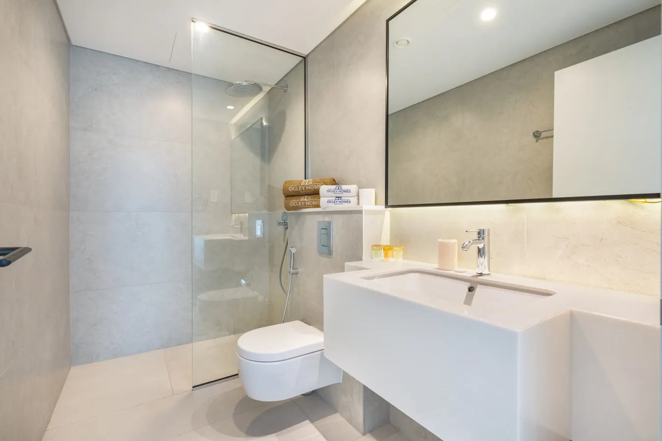 Brand New Home with Fantastic View 15