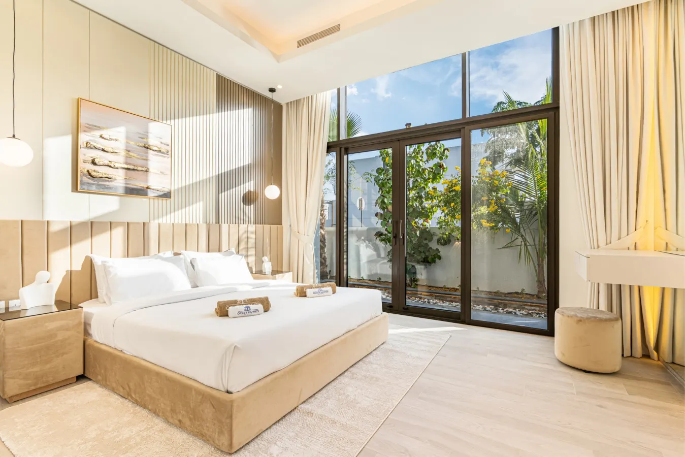 Spacious District One Villa w/ Private Pool & Lift 15