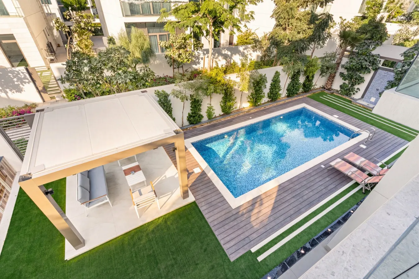 Spacious District One Villa w/ Private Pool & Lift 6