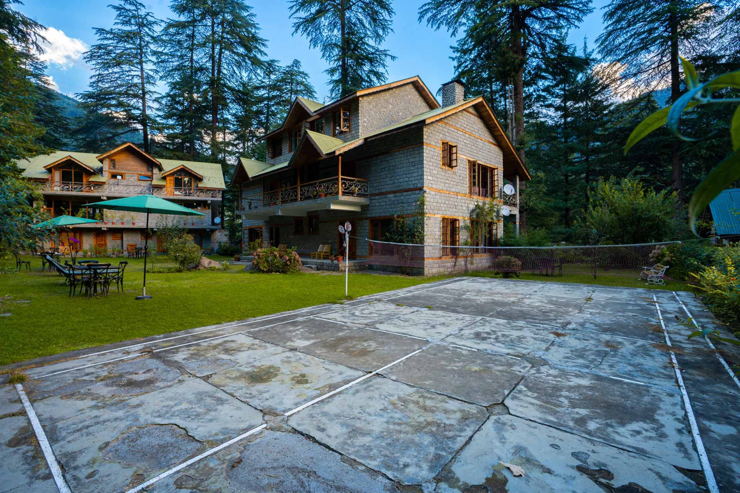 Casa Bella Vista | 3BR, Central Manali 27