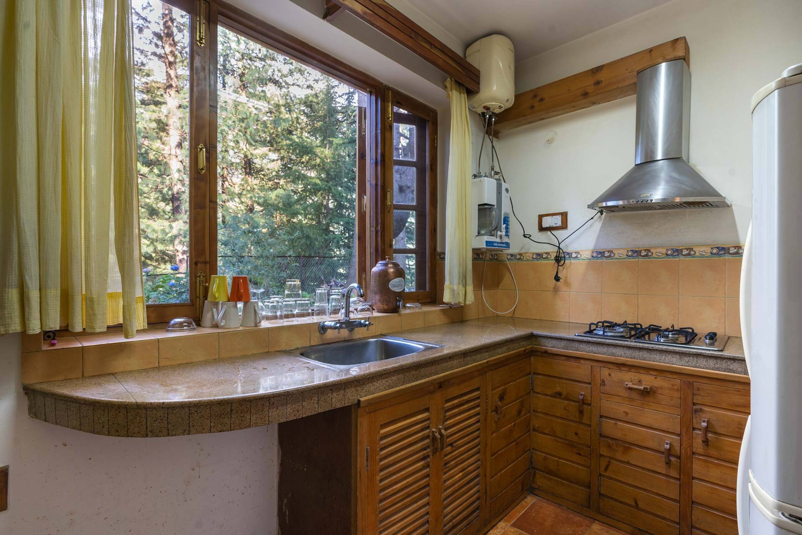 Casa Bella Vista | 3BR, Central Manali 10