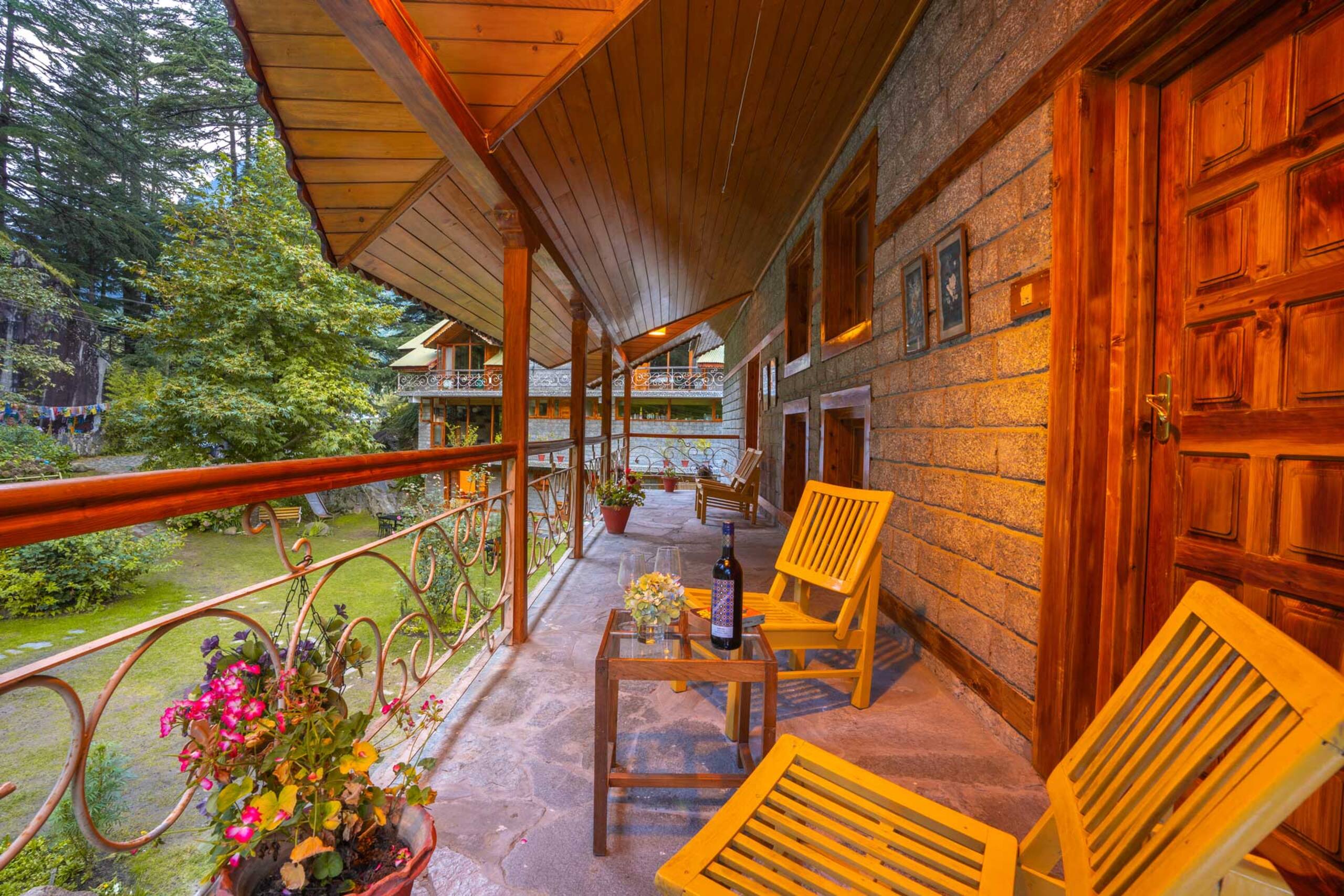 Casa Bella Vista | 3BR, Central Manali — photo 4