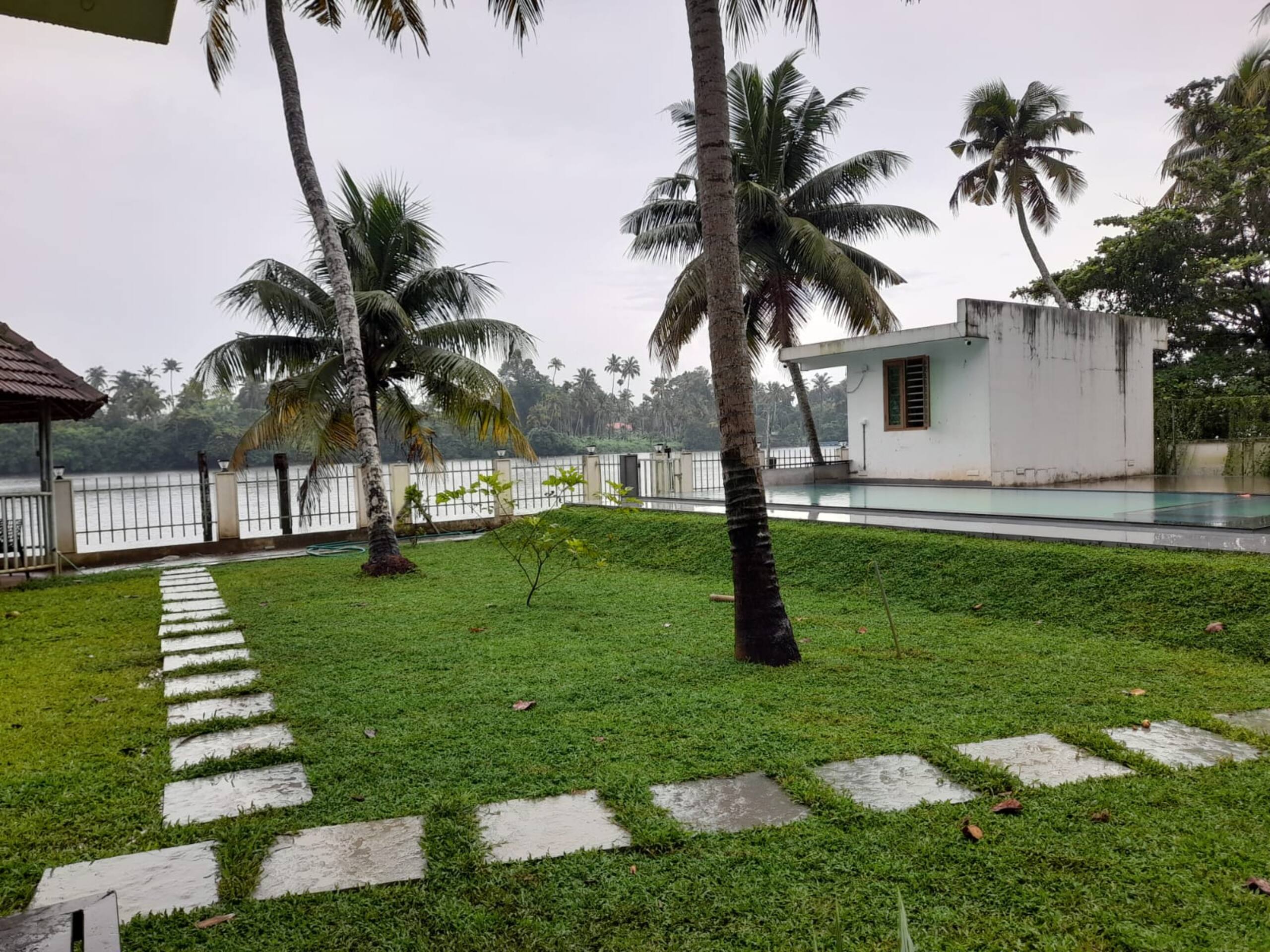 RiverSoul Pool Villa – 2 BHK RIVER FRONT staykochi 5