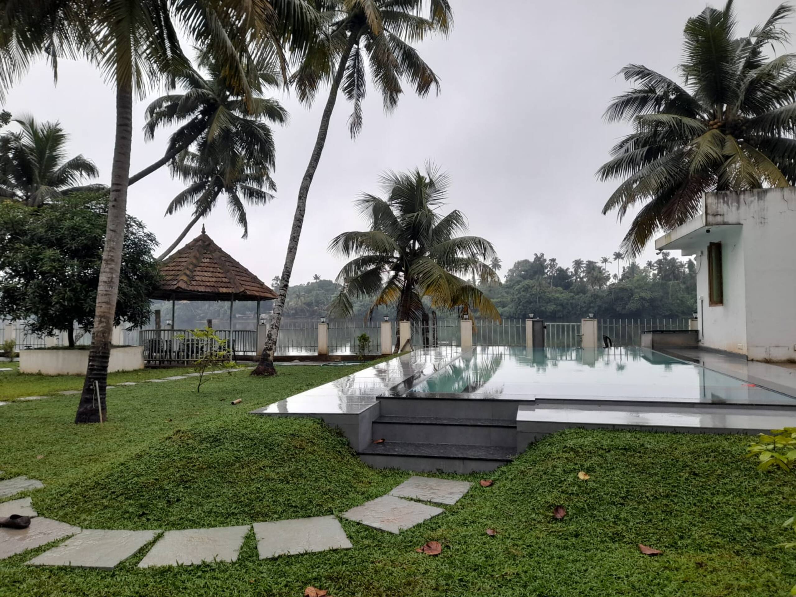 RiverSoul Pool Villa – 2 BHK RIVER FRONT staykochi 3