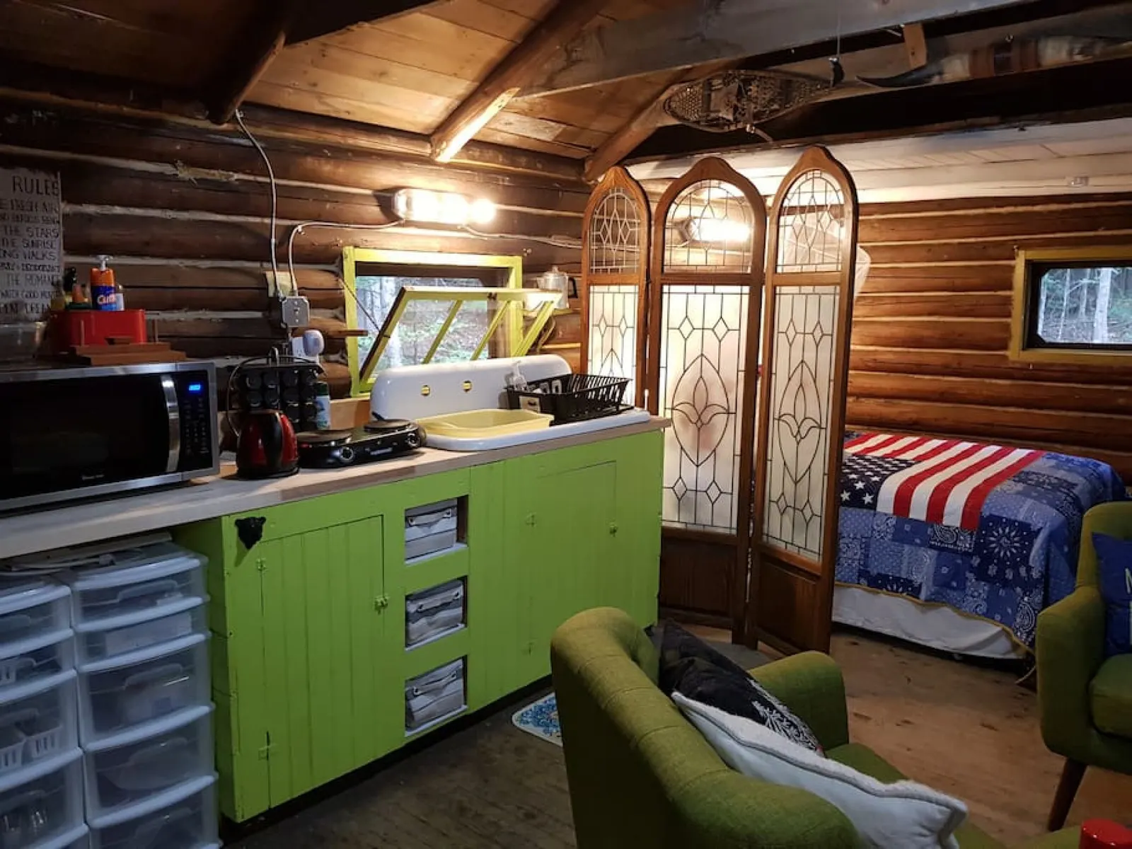 Cozy Log Cabin - Glamping close to Bethel Center 7
