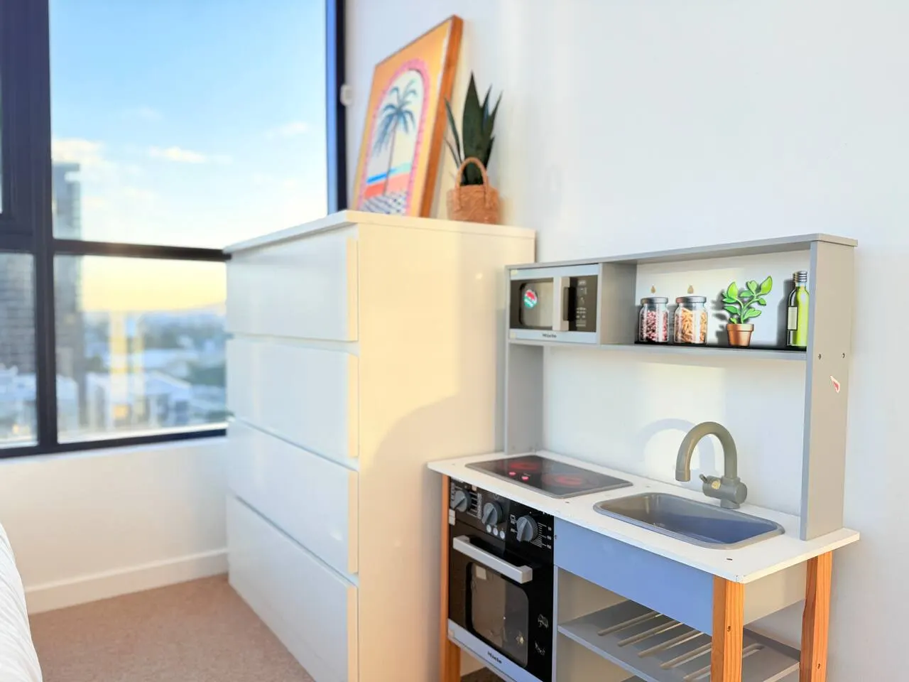 The Cityscape Pad with 2BR, 3-bed & Free Parking 16