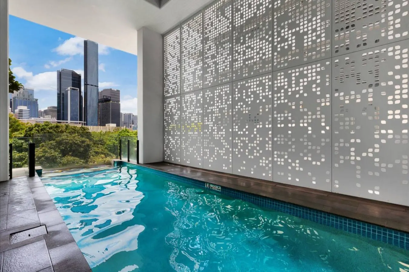 The Cityscape Pad with 2BR, 3-bed & Free Parking 19