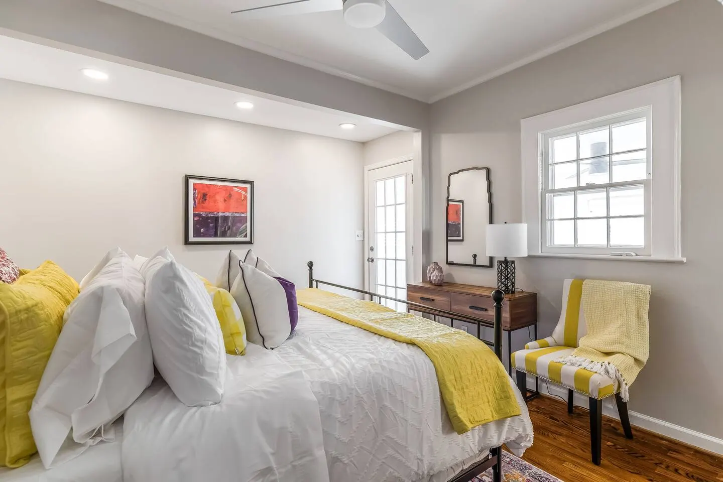 2BR Creekside retreat in Burlington BBQ Grill 13