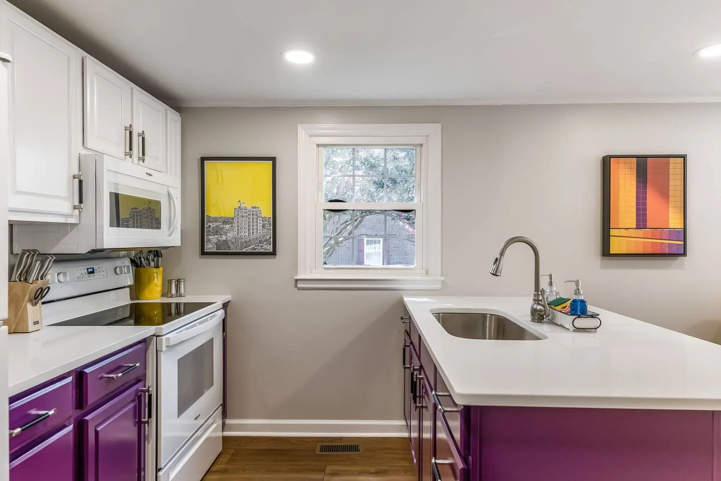 2BR Creekside retreat in Burlington BBQ Grill 20