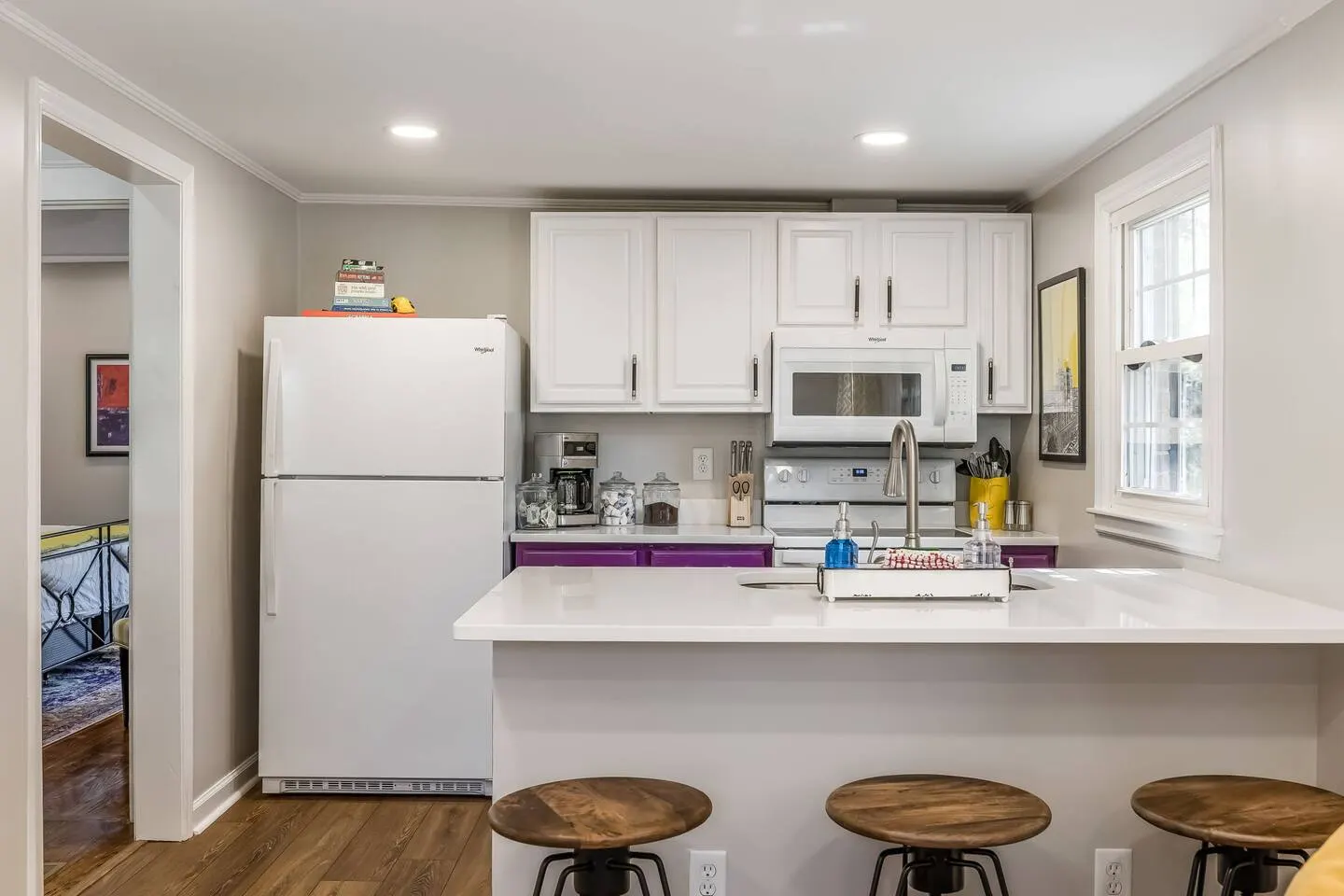 2BR Creekside retreat in Burlington BBQ Grill 8