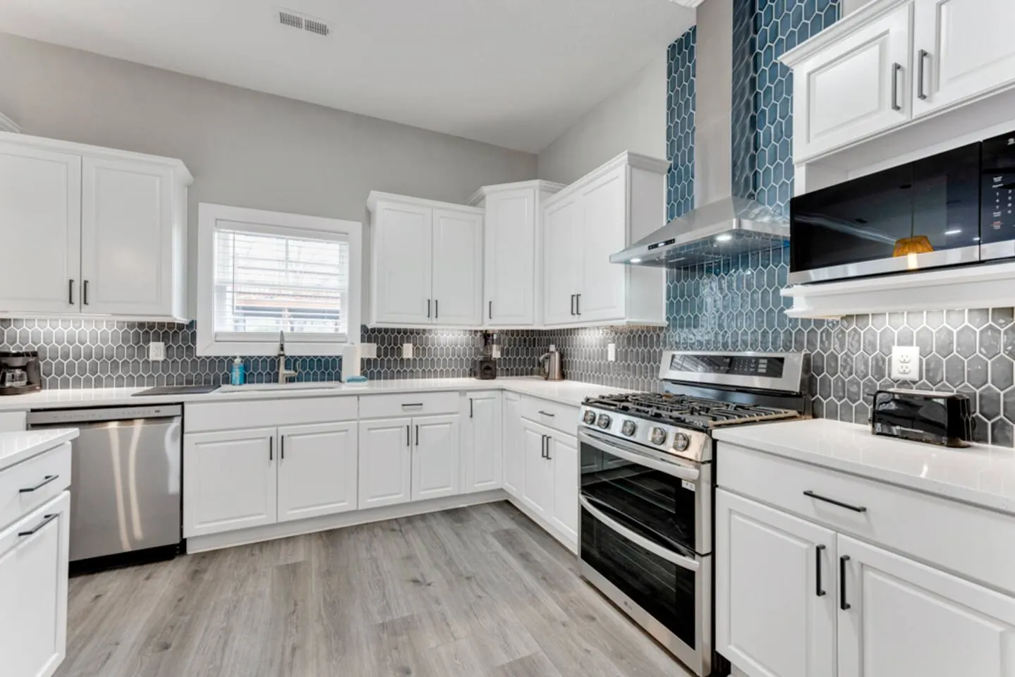 Dog-Friendly VB Condo Near the Oceanfront 14