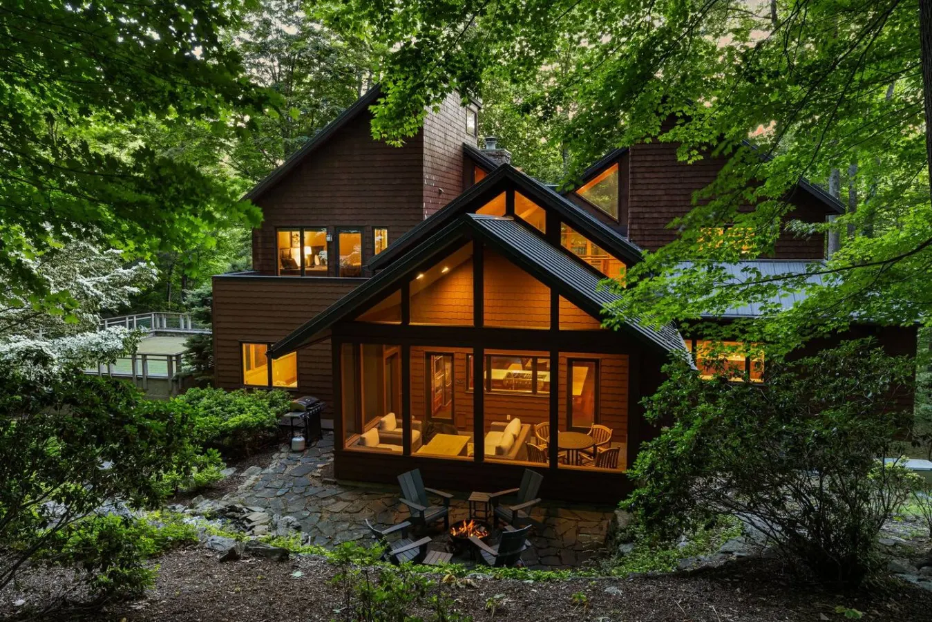 Boone Retreat Hot Tub, Putting Green & Game Room 12