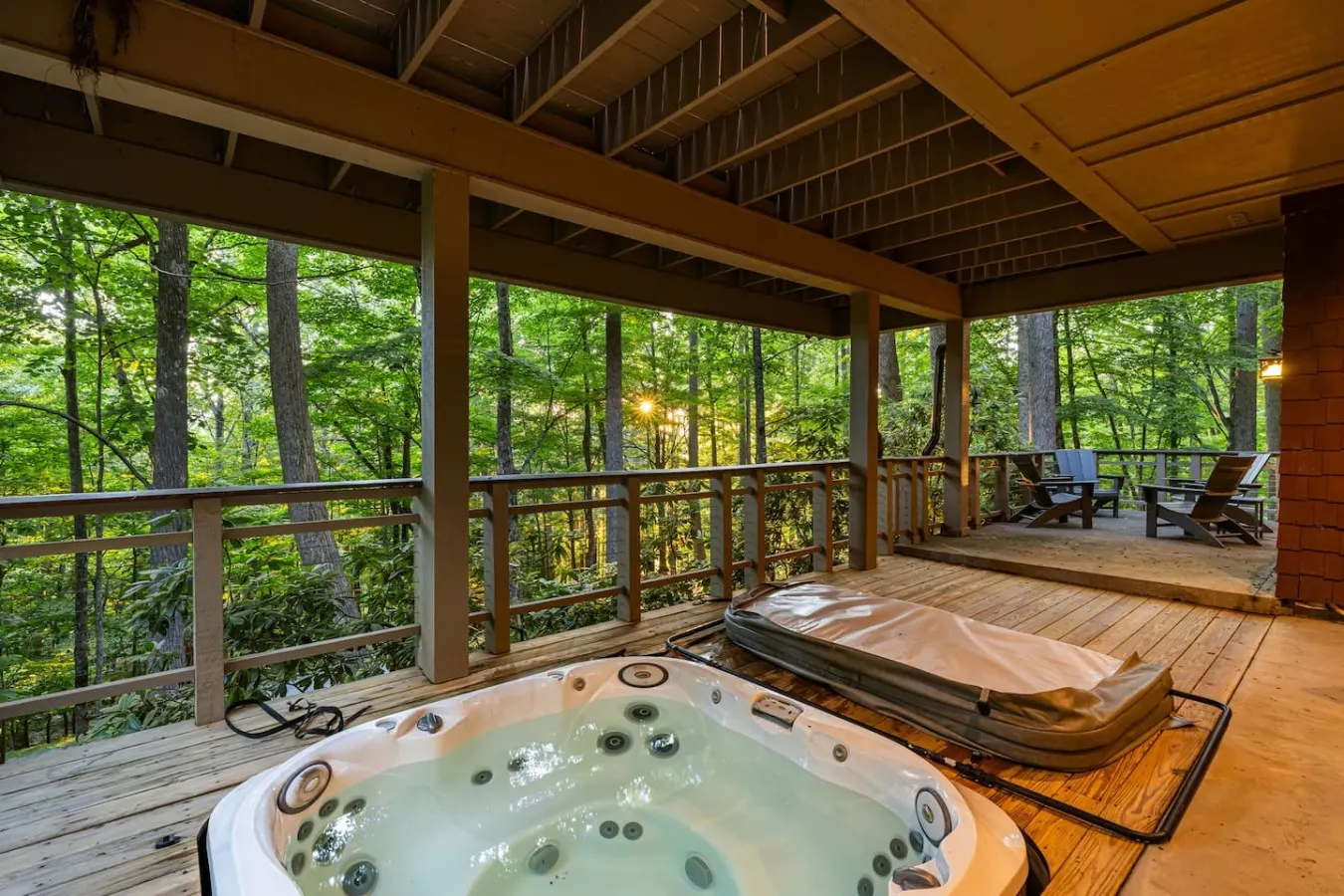 Boone Retreat Hot Tub, Putting Green & Game Room 3