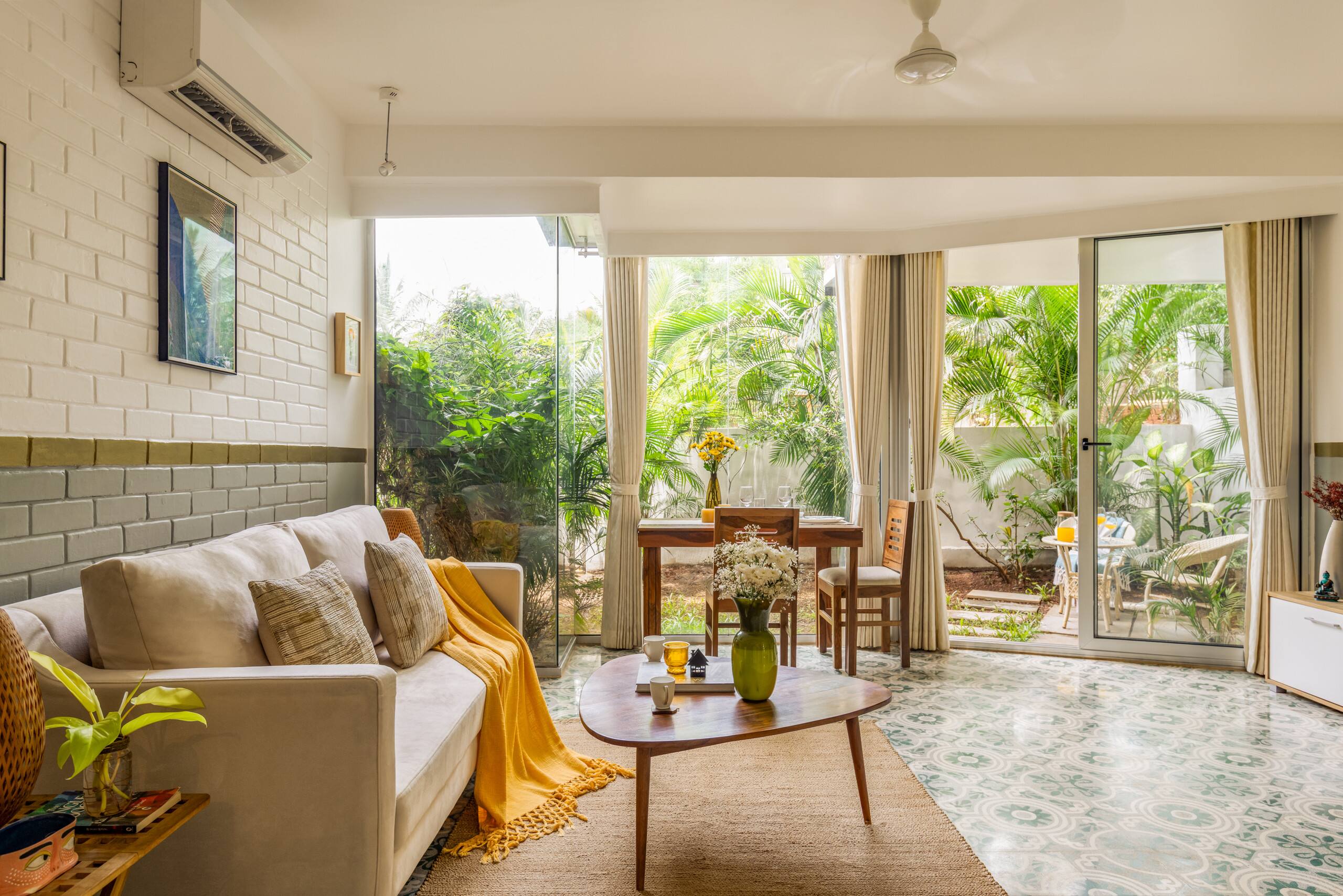 ElRaso 1BHK Pool & Pvt Garden Inverter AC