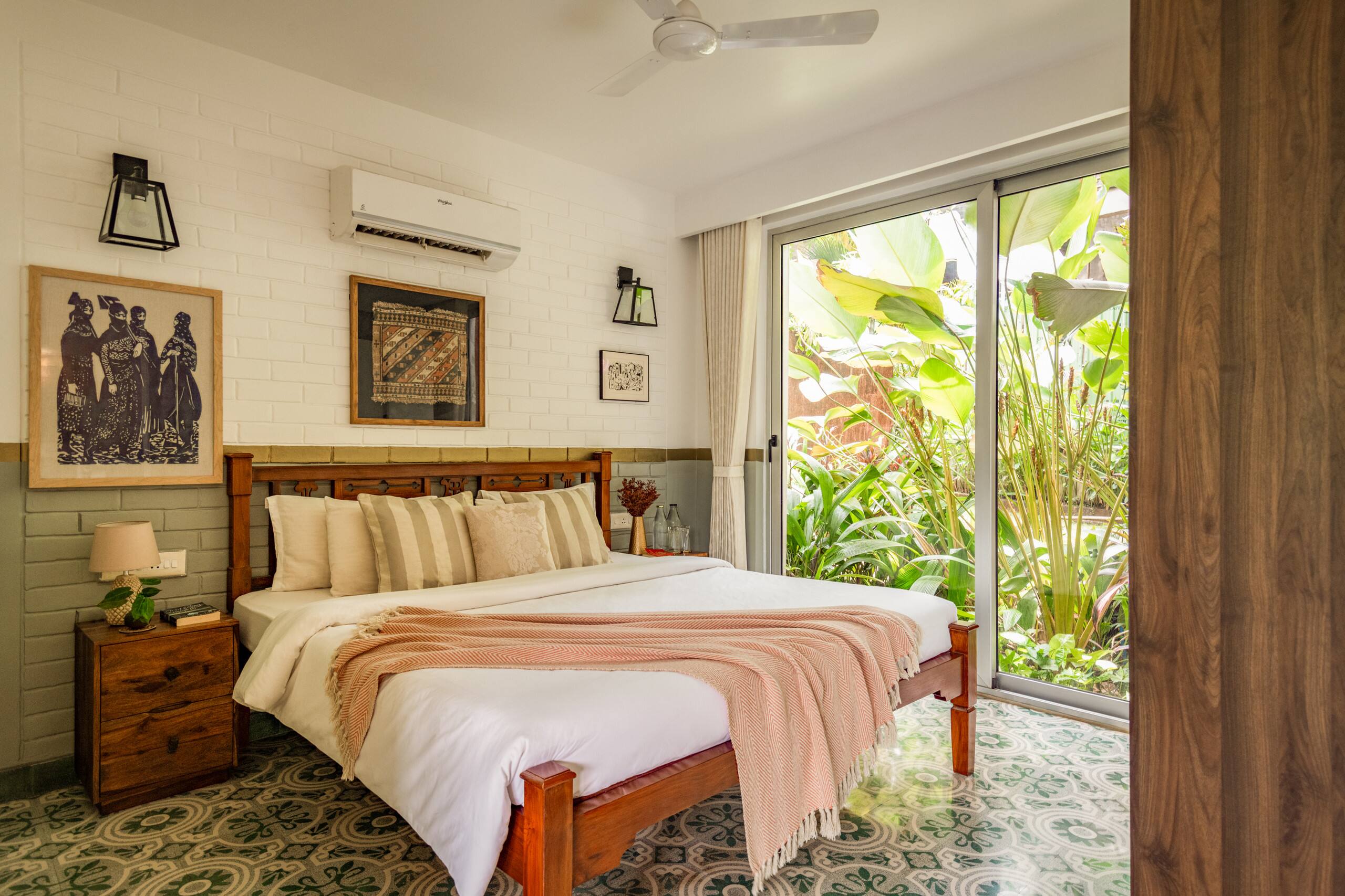 ElRaso 1BHK Pool & Pvt Garden Inverter AC — photo 3