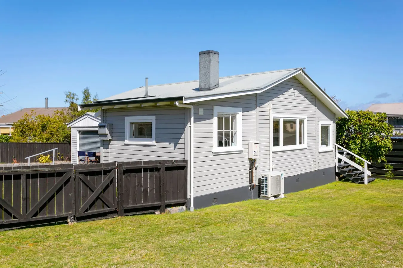 Mere Cottage 10