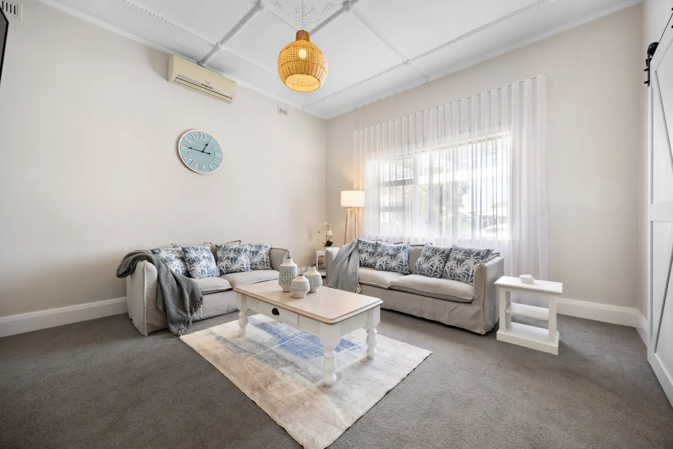 Hamptons Bungalow—Walk to Semaphore South Beach 8