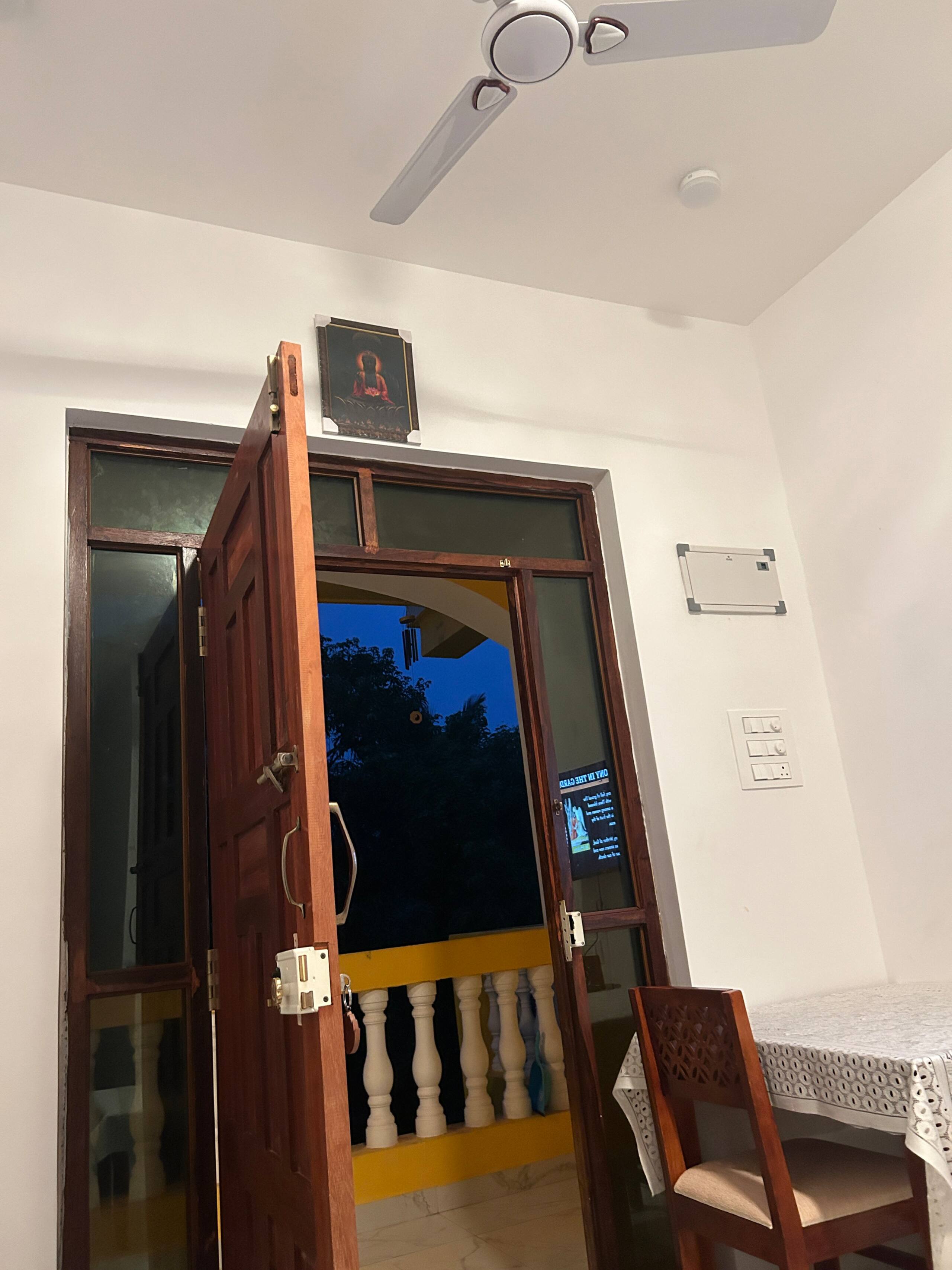 Joroses Apartment 302 27