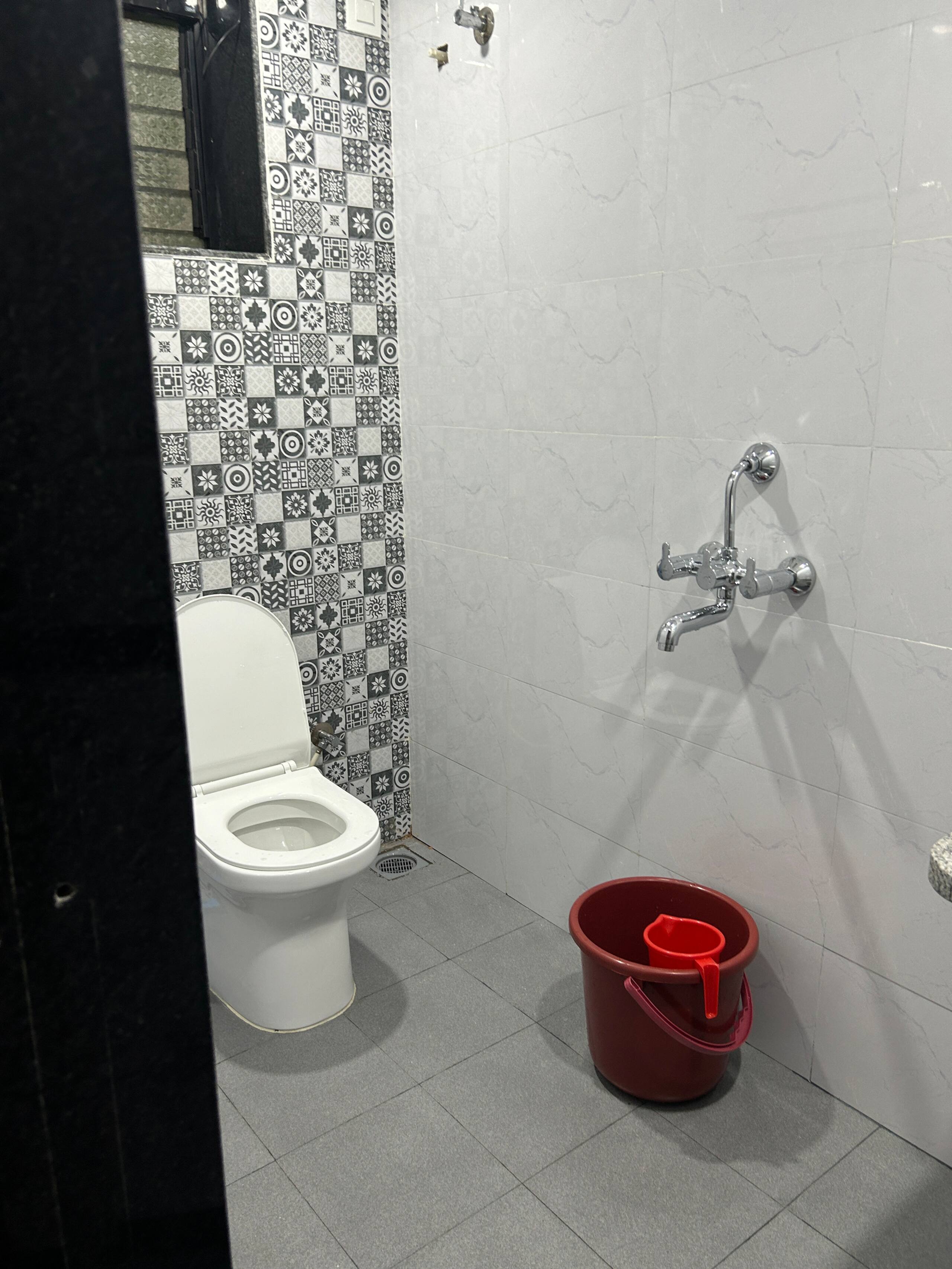 Joroses Apartment 302 26