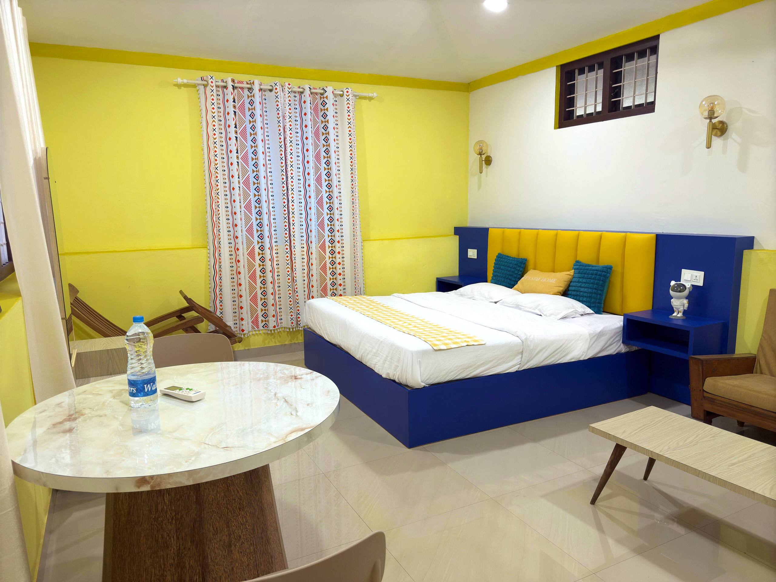 Avocado Homestay (AC) 1