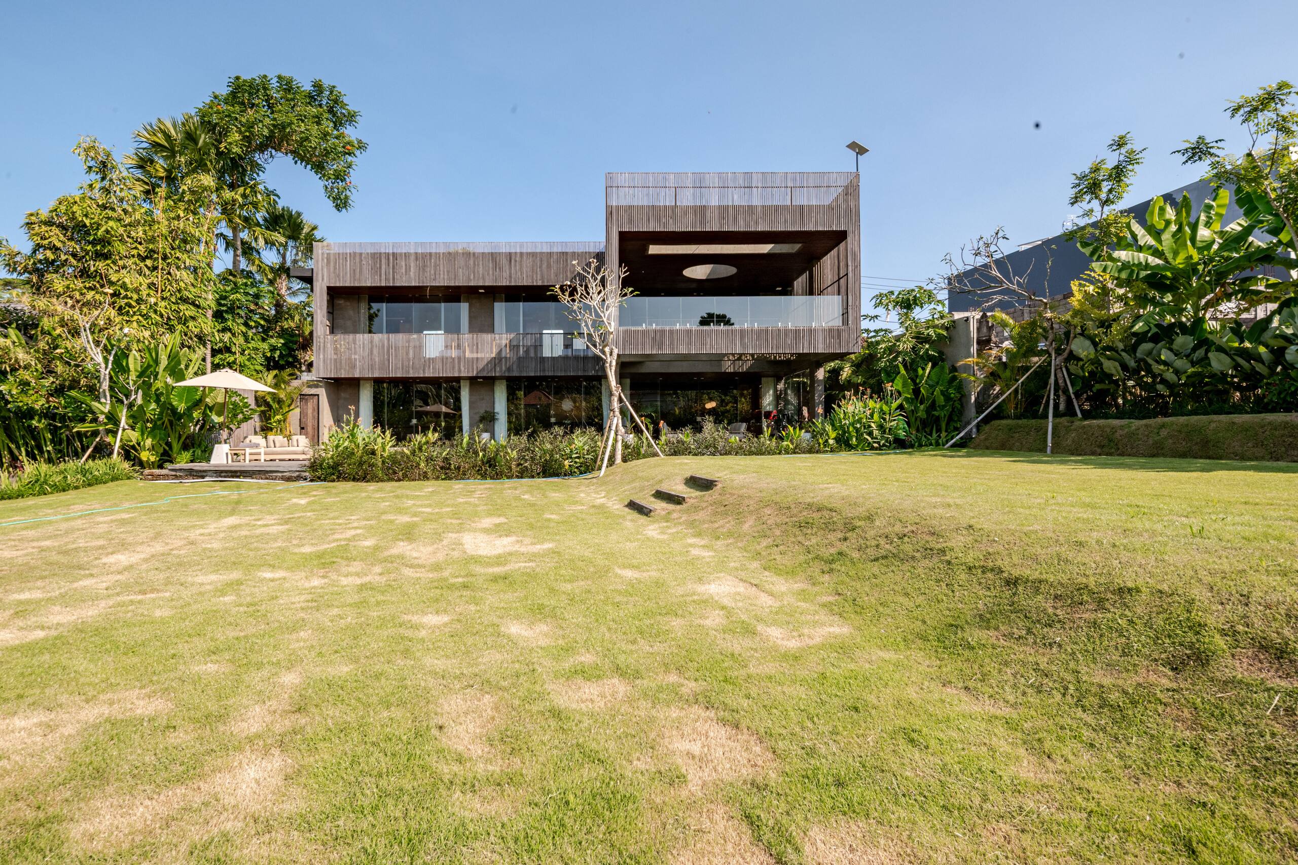 The Cube - Ubud Design 3BR Villa Concierge Service