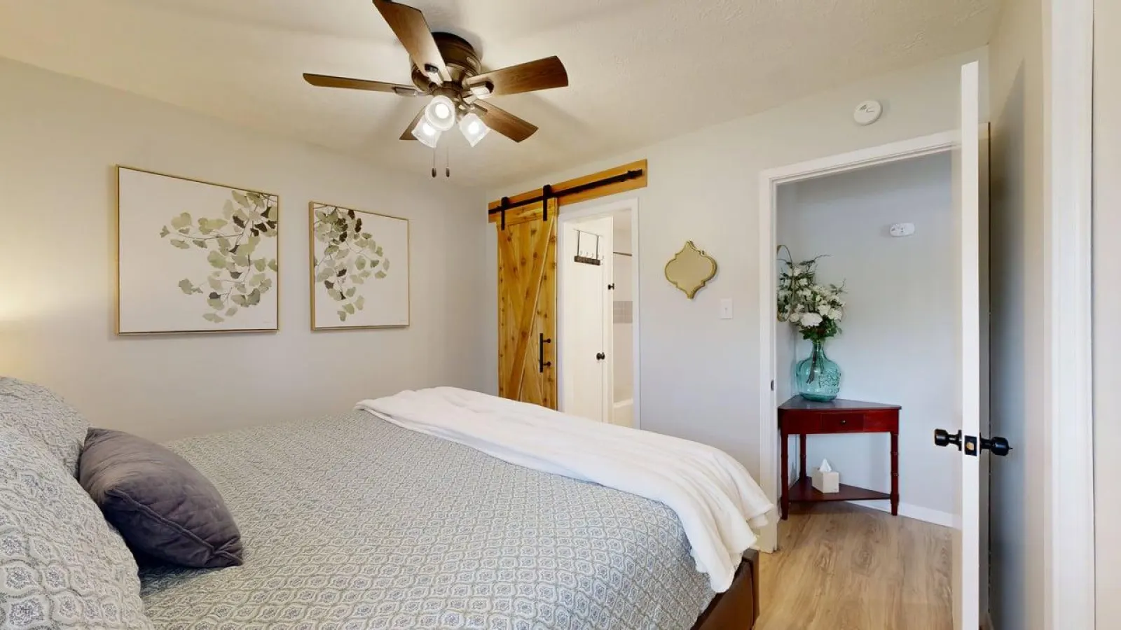 Navarro Nook - 3 Miles from Kyle Field! 17