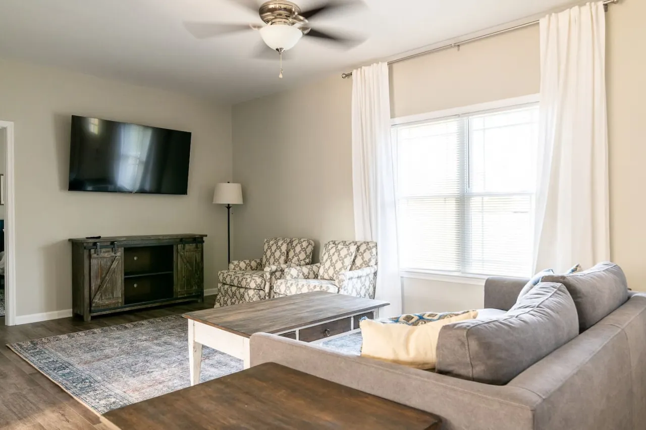 Charming House in the Heart of Lynchburg, Virginia 5