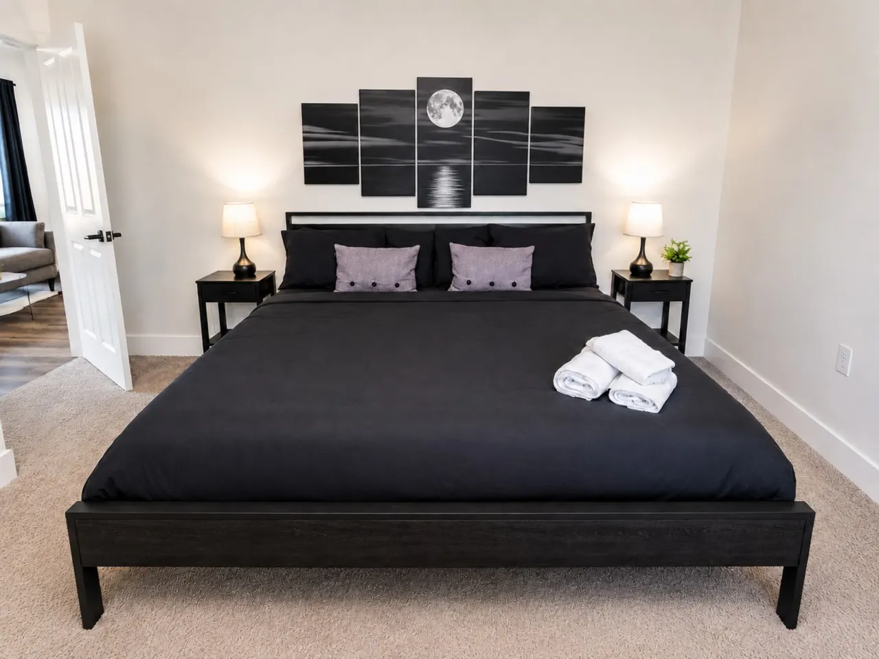 Executive 3BR Downtown Birmingham W/ Game Table 9H 3
