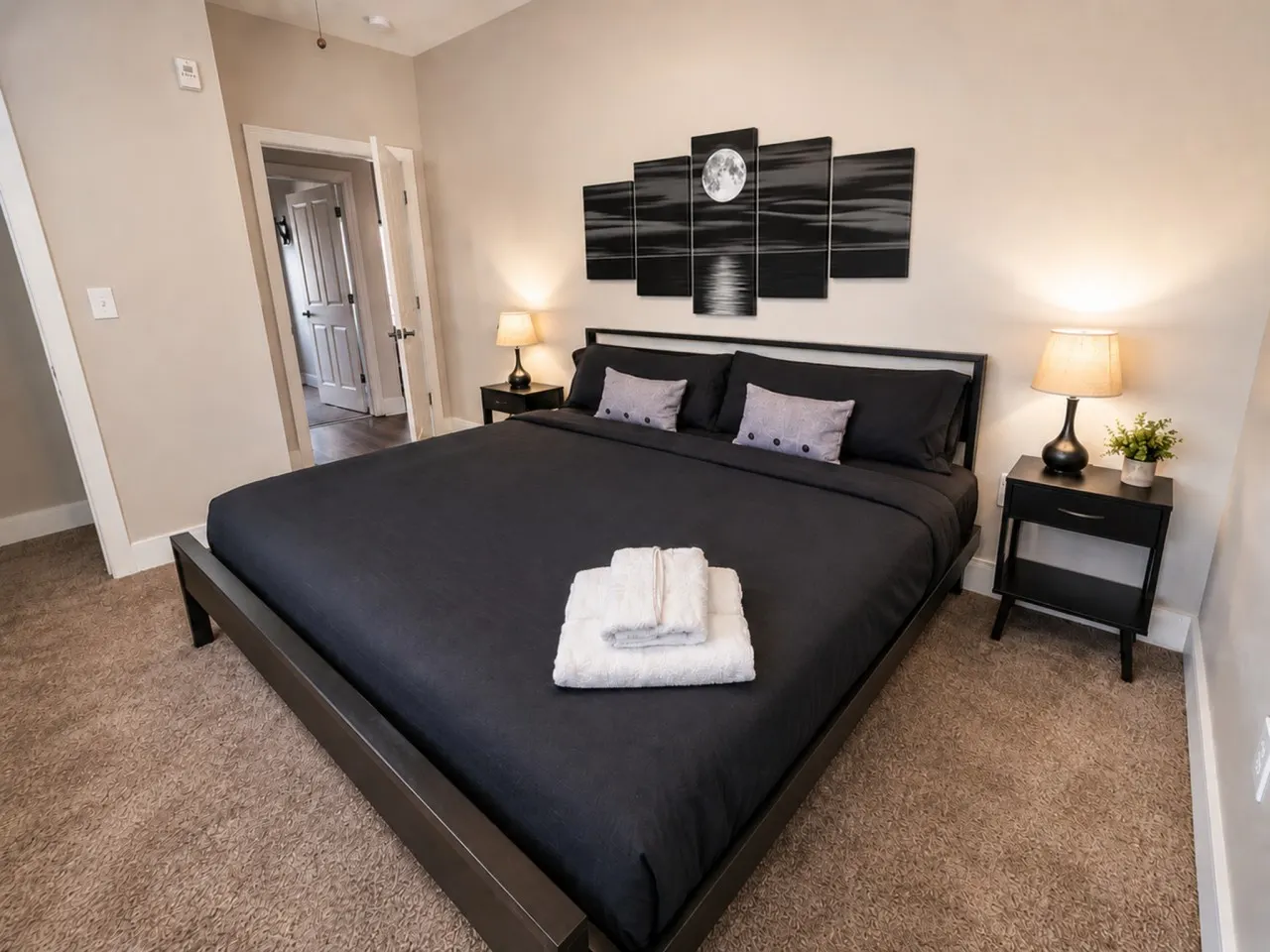 Executive 3BR Downtown Birmingham W/ Game Table 9H 8